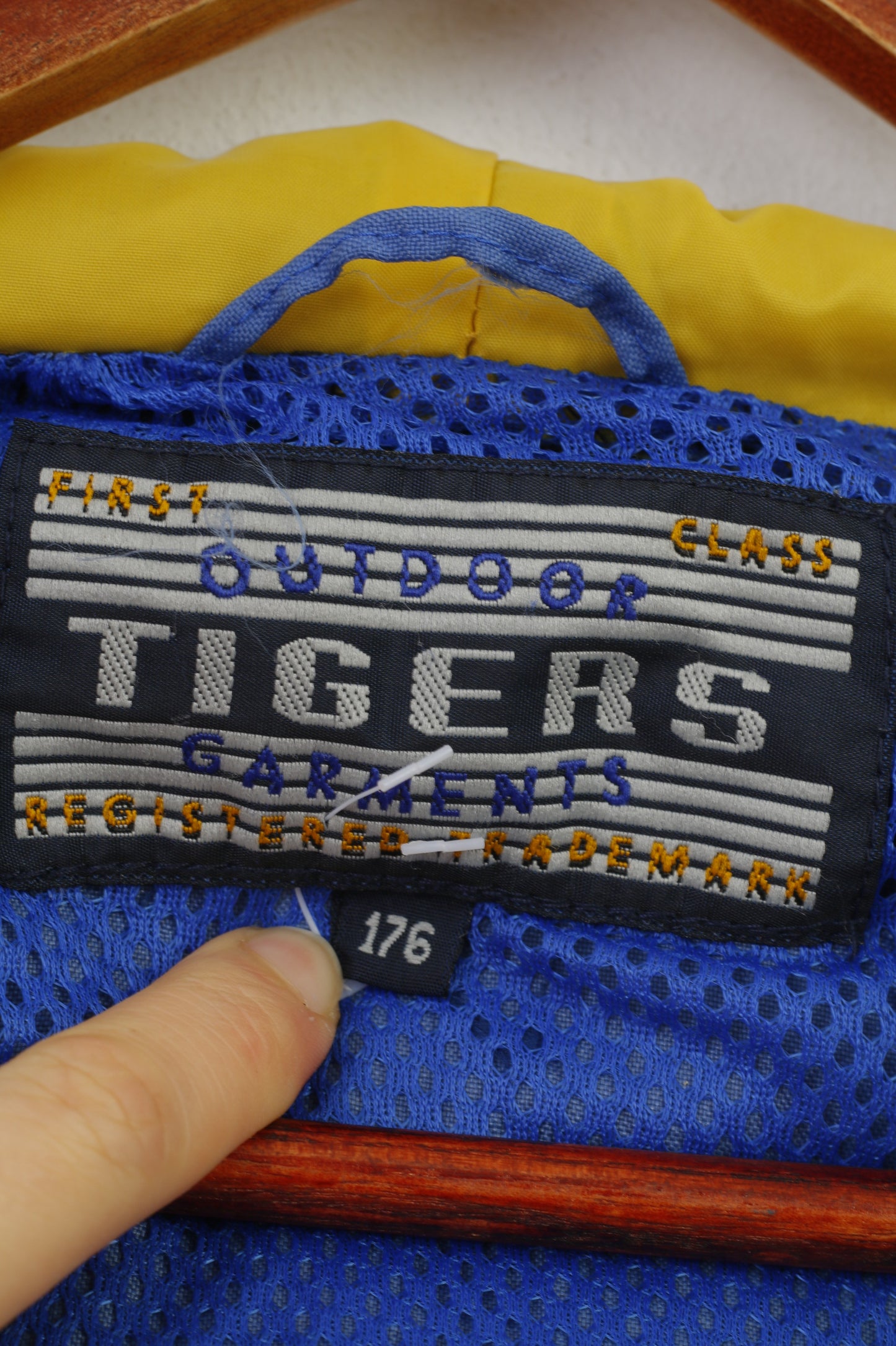 Outdoor Tigers Garments Boys 176 Jacket Nylon Waterproof Hood Blue Vintage Top