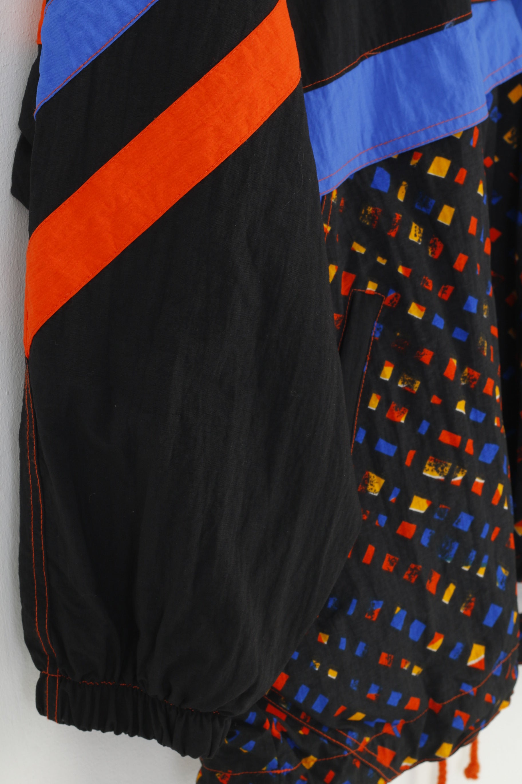 Formicula Women 164 M Jacket Black Zip Neck Nylon Waterproof 90s Vintage Geomteric Print Top