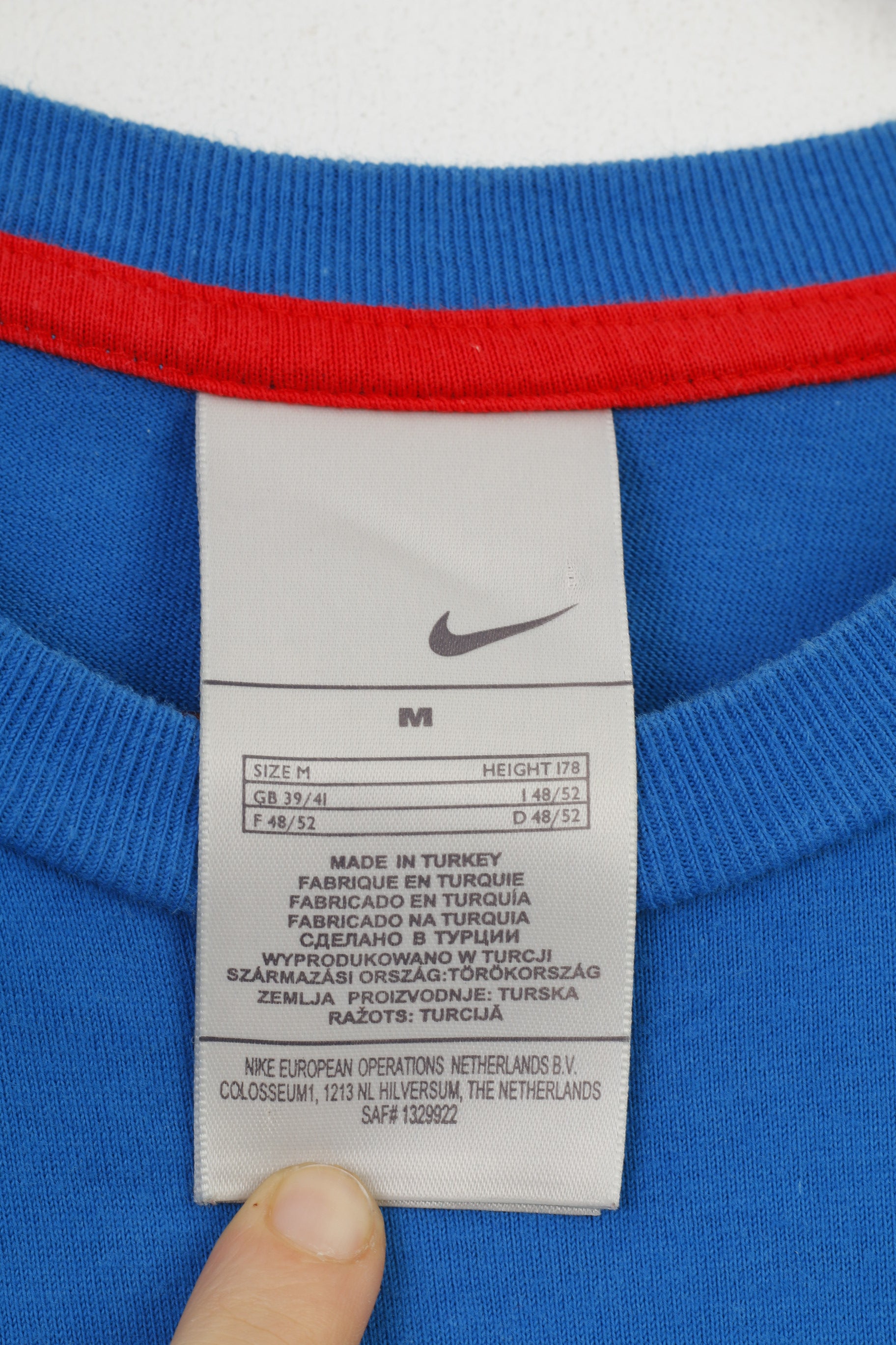 Nike Men  M T- Shirt Blue Cotton Crew Neck Sport Jersey Vintage Short Sleeve Top