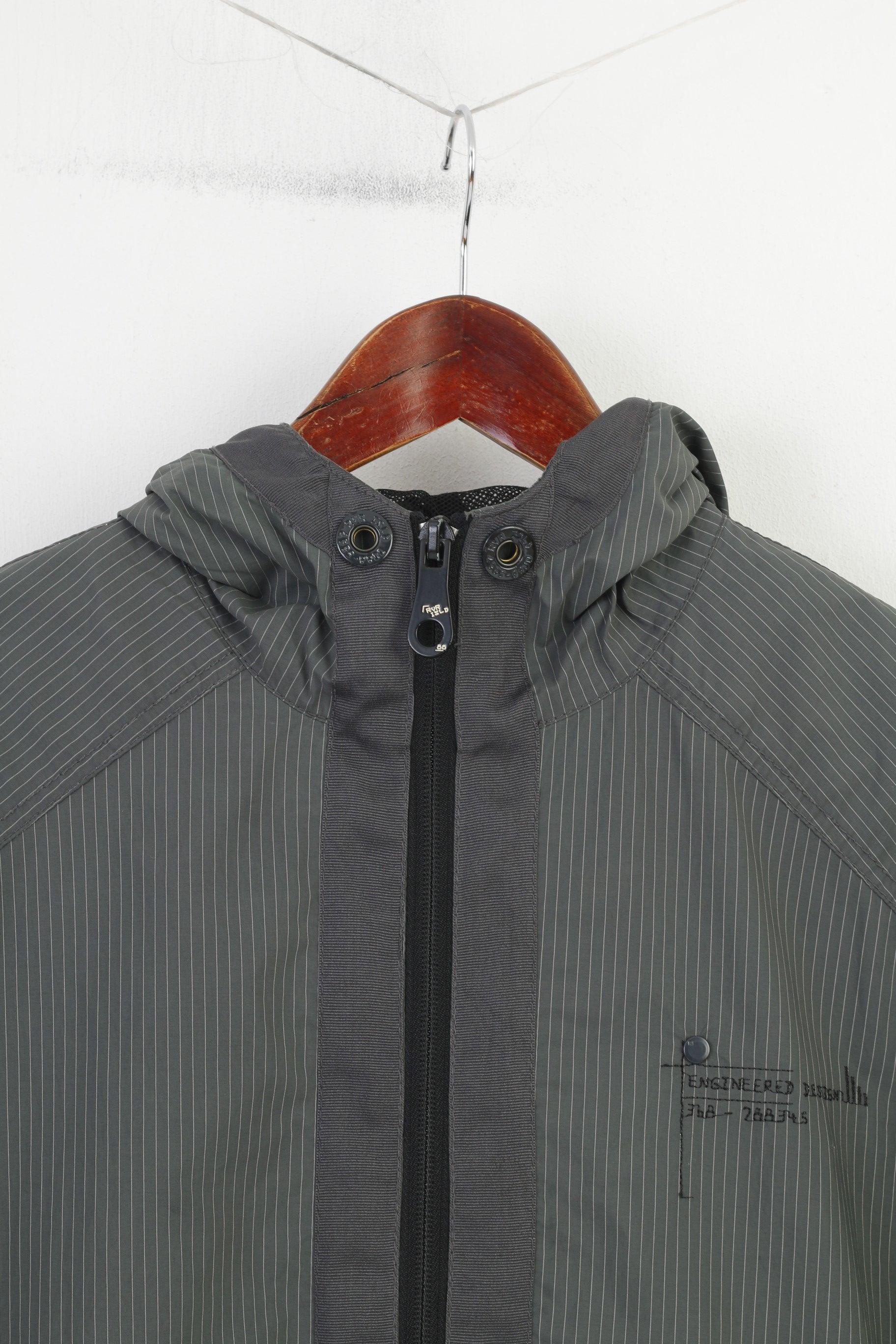 River Island Veste à capuche rayée en nylon imperméable avec fermeture éclair complète pour homme Design vintage avec poches