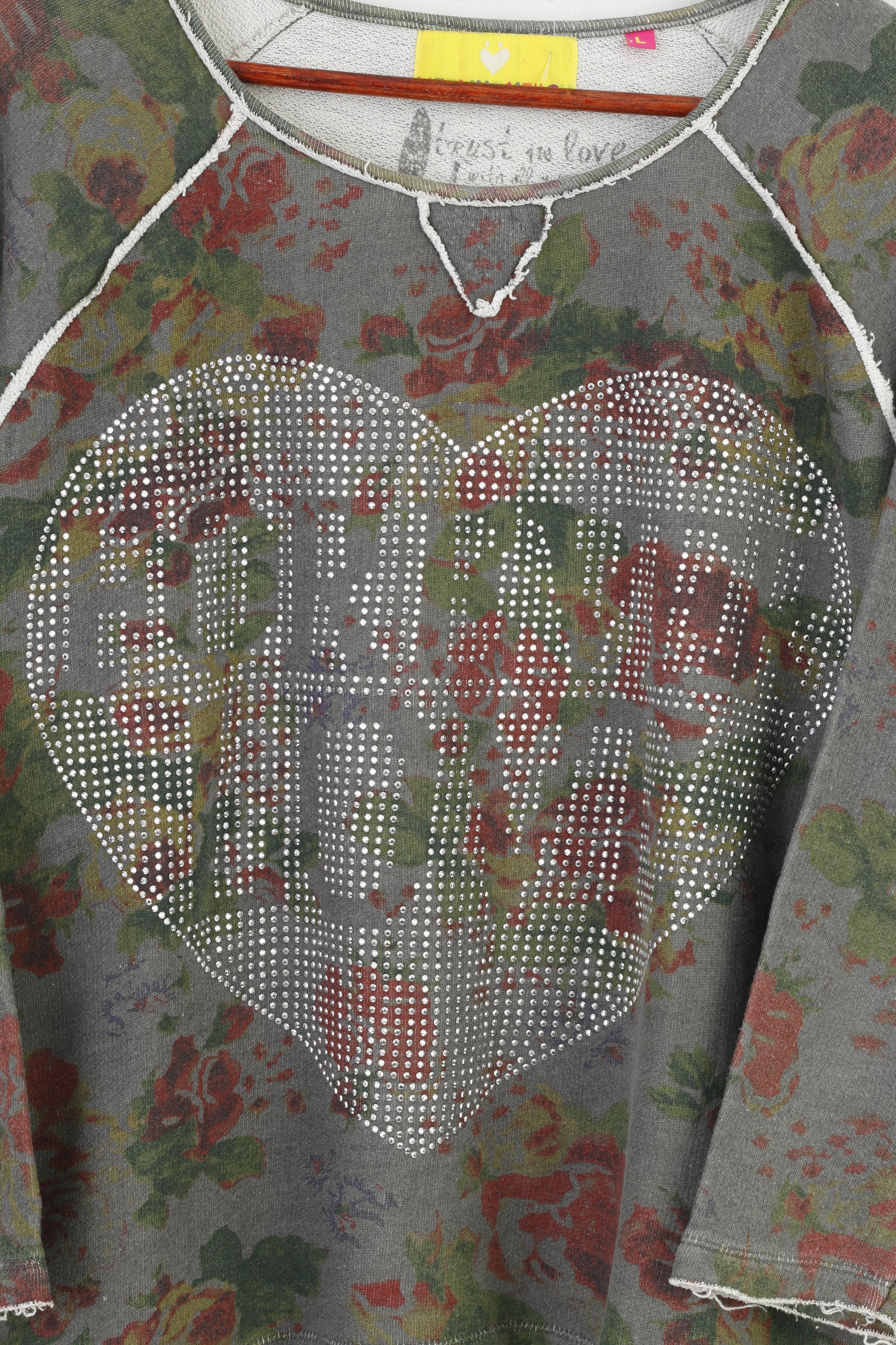 Lieblingsstock Woman L Shirt Khaki Long Sleeve Heart Graphic Vintage Crew Neck Cotton Flower Print Top