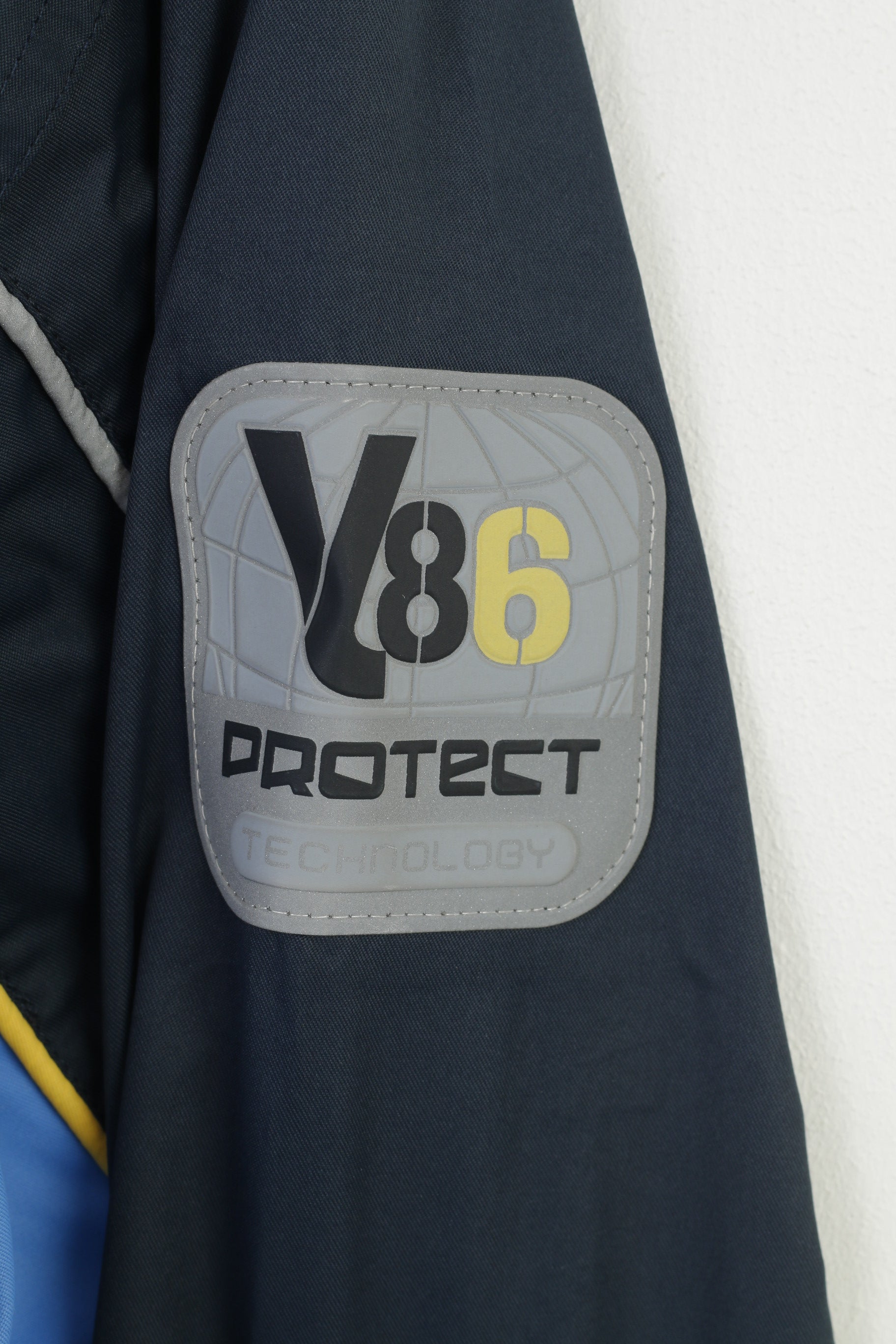 Tcm Secret Protest Boys 146 152 Veste légère d'extérieur avec fermeture éclair complète bleu marine à capuche bleu vintage haut de sport