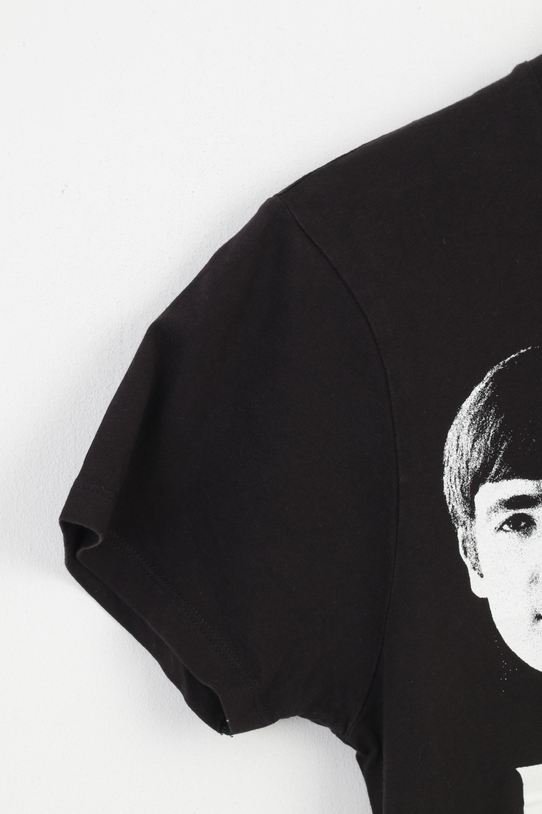 Camicia da donna Cedar Wood State in cotone nero Top girocollo con grafica musicale dei Beatles