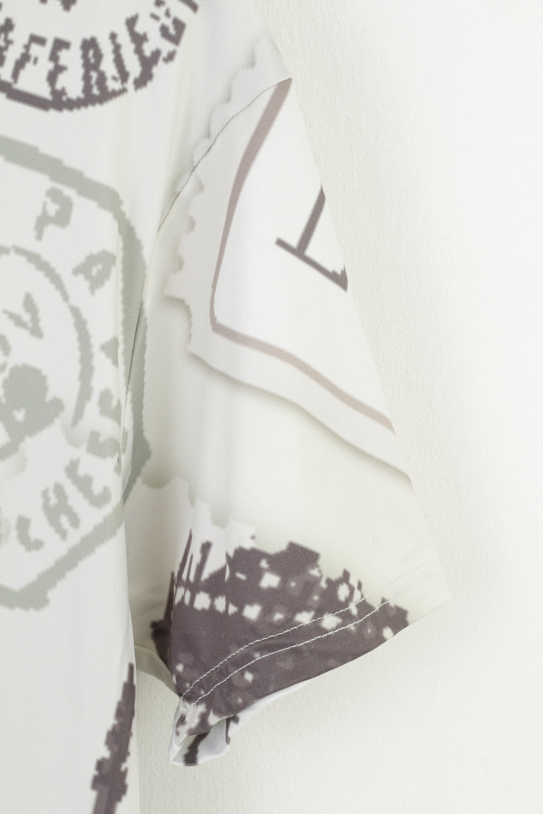 Vintage Men XL Shirt Stretch Beige London Stamp Graphic Jersey Fit  England Vintage Top