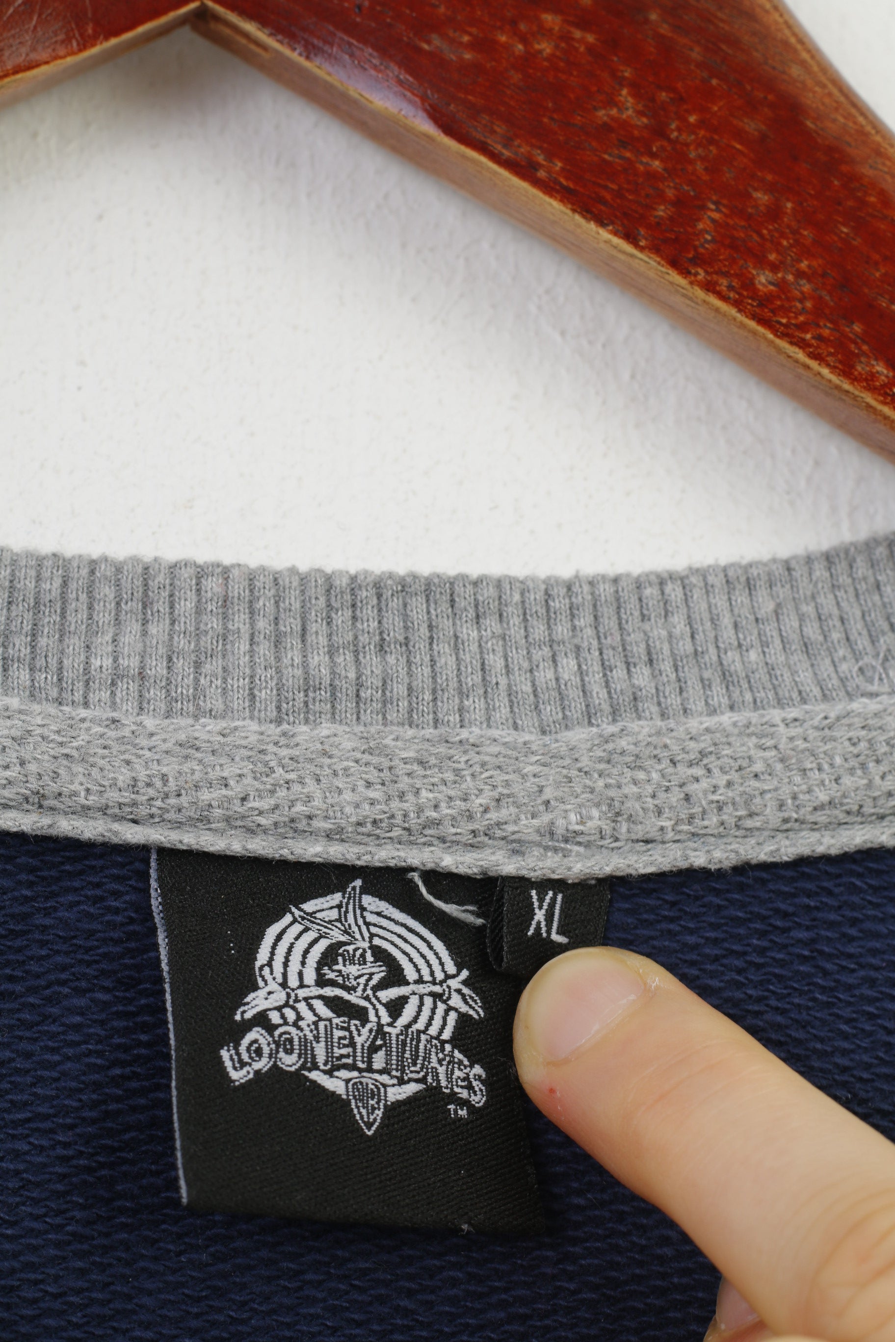 Cedar Wood State Women XL Sweatshirt Grey Navy Cotton Looney Tunes Bunny Crew Neck Vintage Top