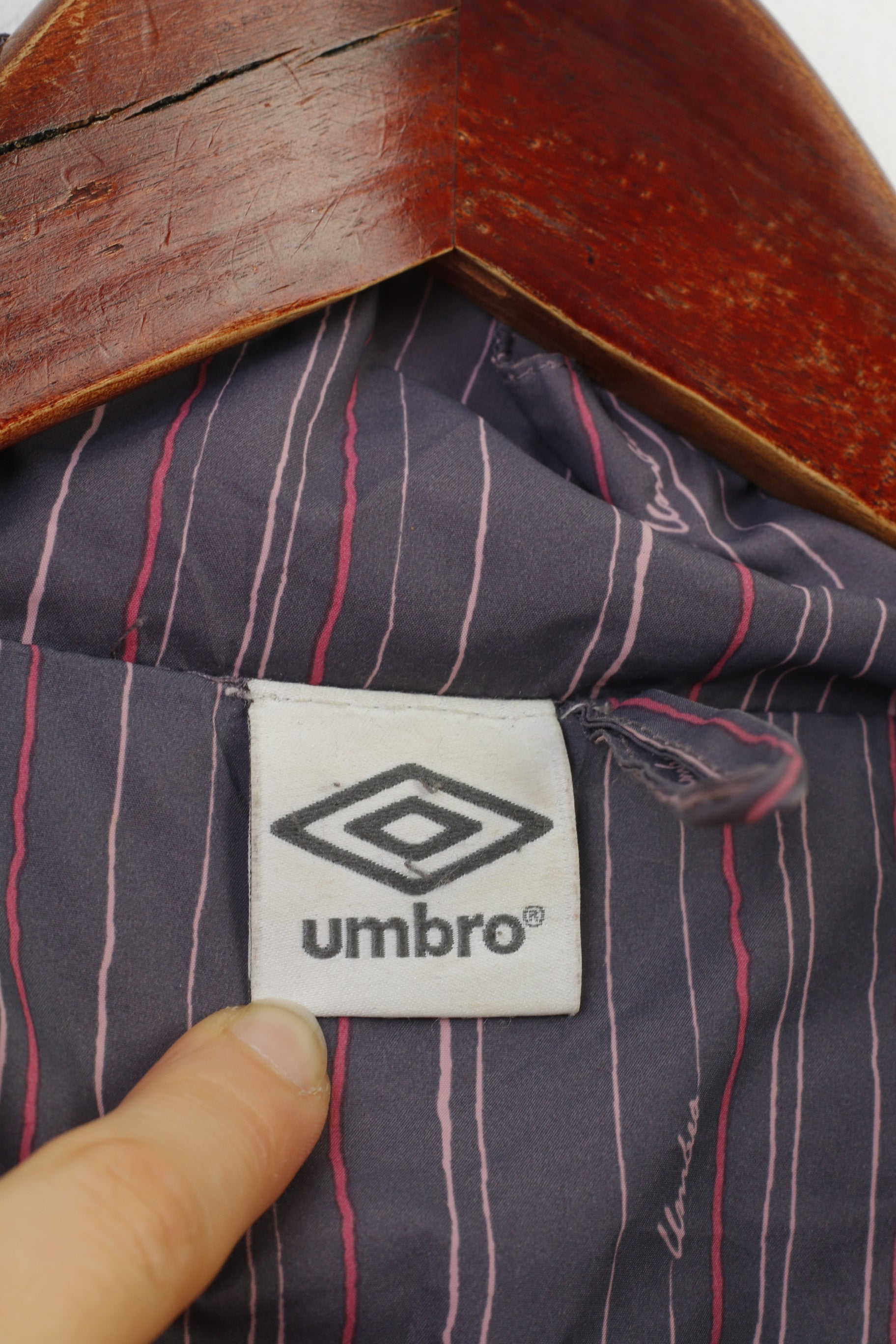 Umbro Women 40 L Jacket Striped Pink Outwear Full Zipper Lightweight Vintage Top
