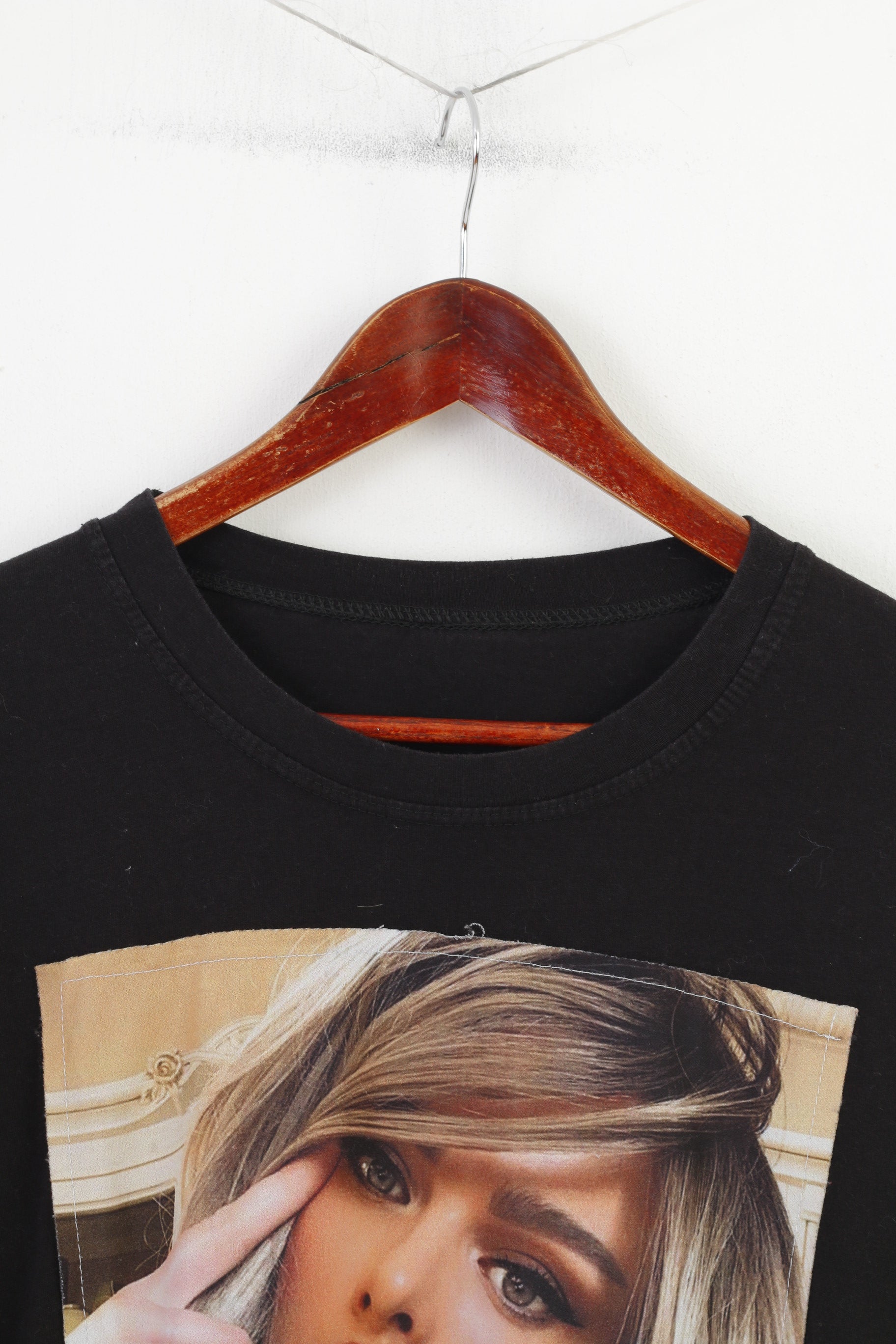 Vintage Women L Shirt Long Sleeve Crew Neck Black Graphic Vintage Classic Cotton Top