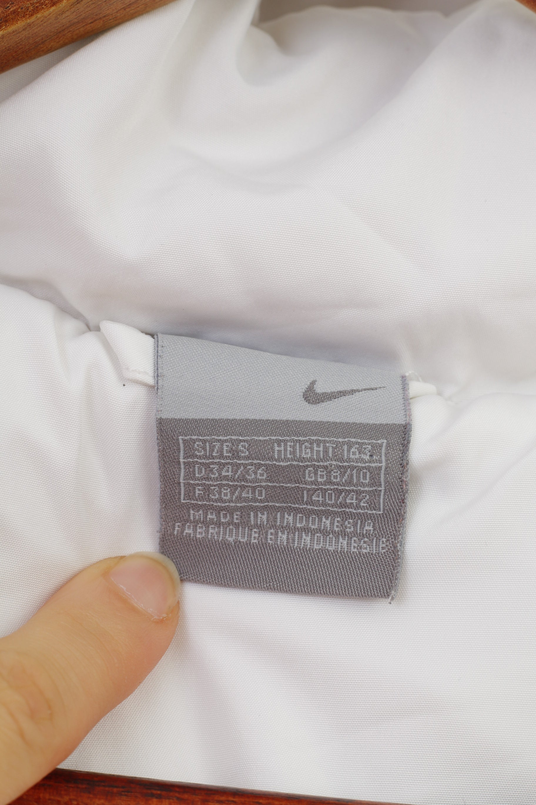 Nike Women 34 Jacket White Padded Hood Pockets Outwear Sport Vintage Top