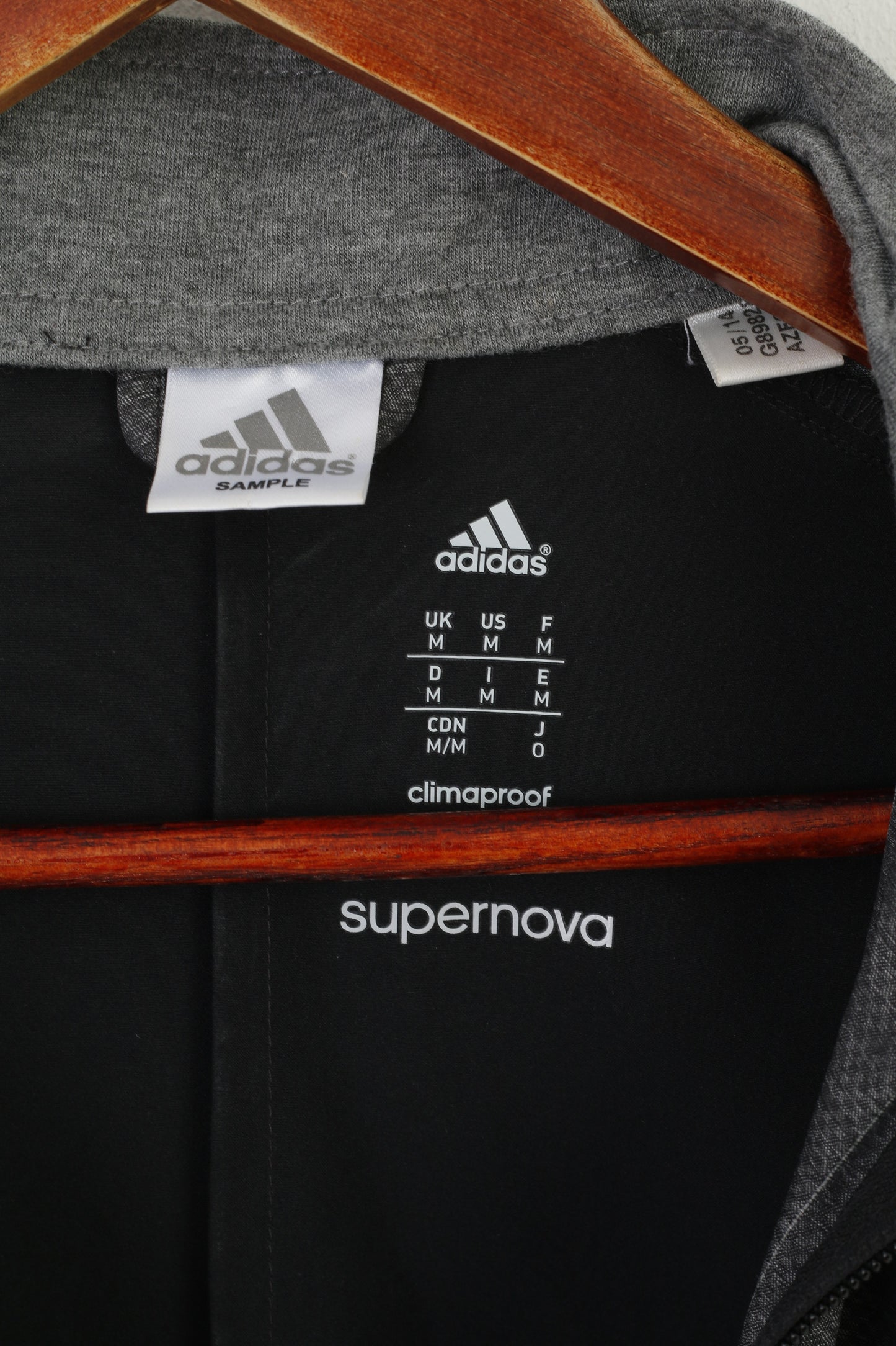 Giacca Adidas Supernova Donna M Giacca grigia campione Climaproof Sportswear Top con cerniera intera