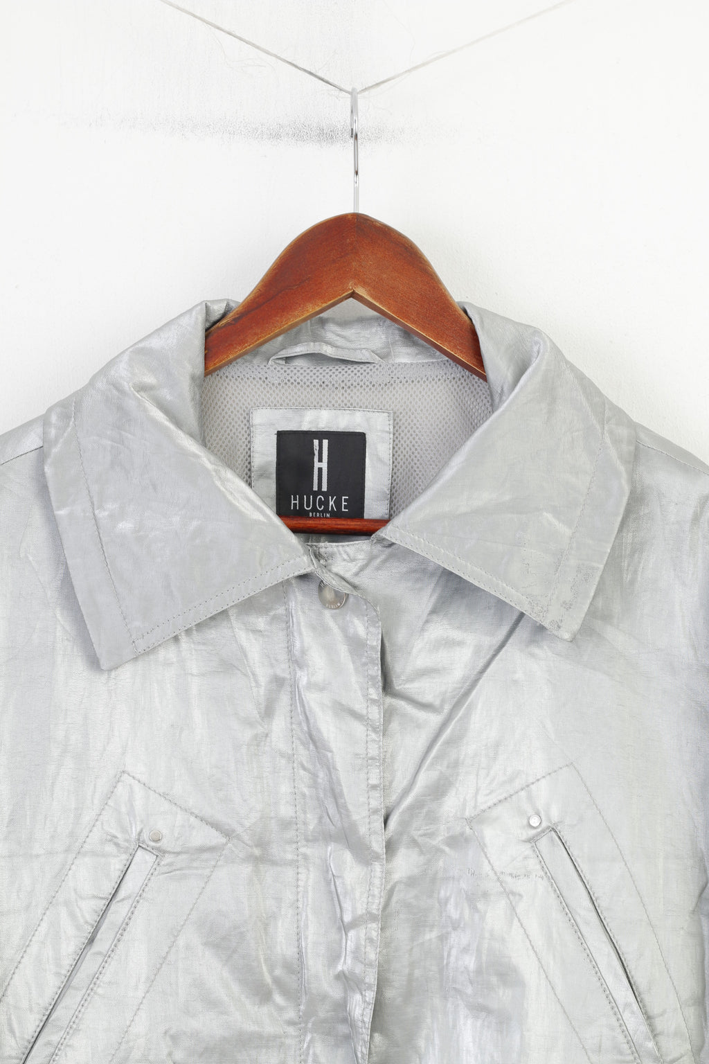 Hucke Berlin Femmes 16 XL Veste Légère Argent Brillant Pleine Fermeture Éclair Patchs Vintage Snap Bottoms Poches Top 