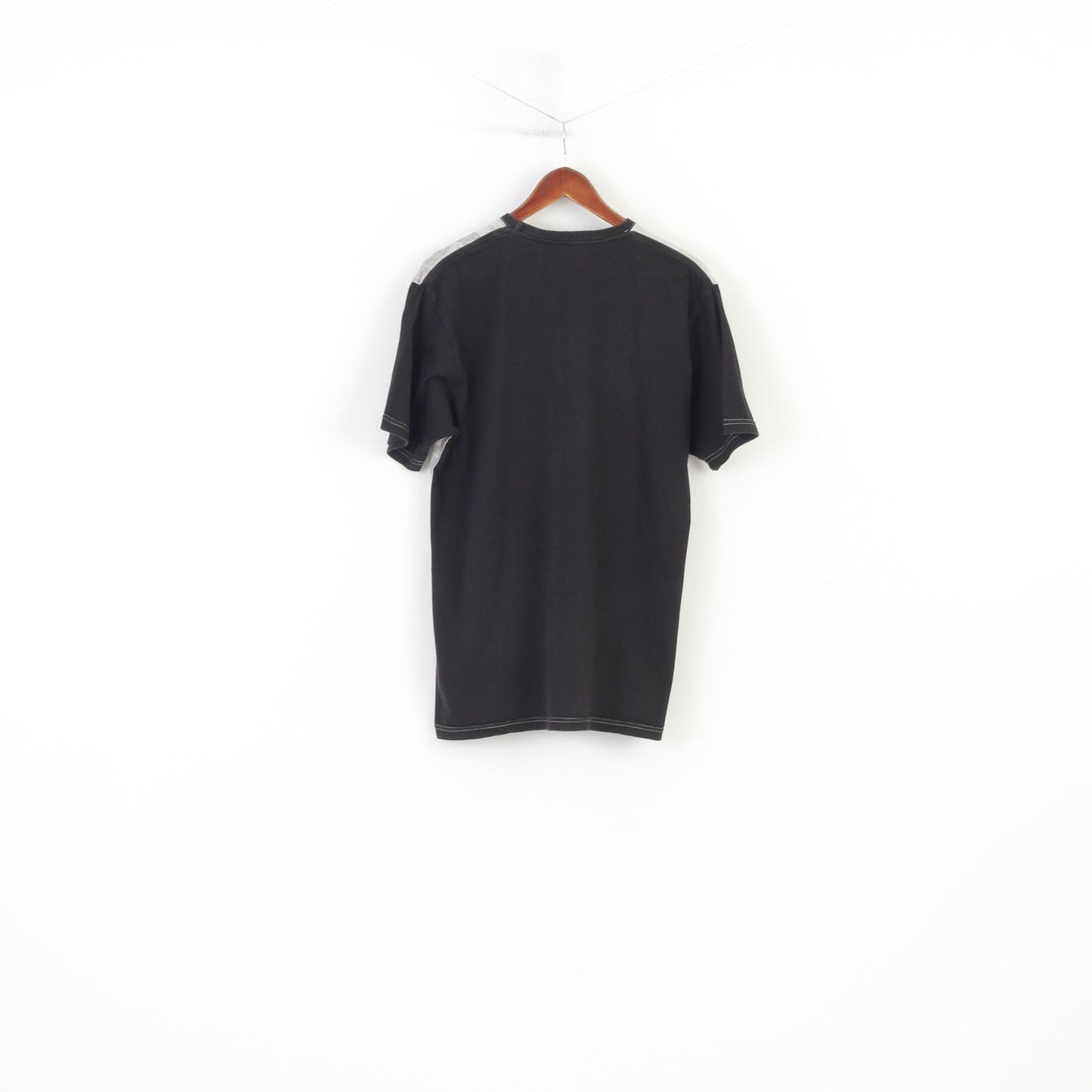 T-shirt XL da uomo dal design originale con grafica High Chaparral in cotone Ola Nesje Ab Sweden girocollo nero 