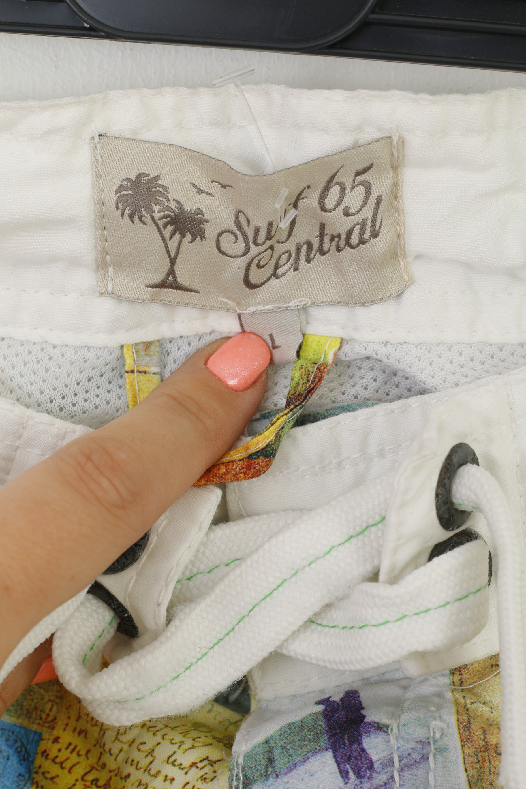 Surf 65 Central Men L Short Short de bain imprimé multicolore Bermuda d'été