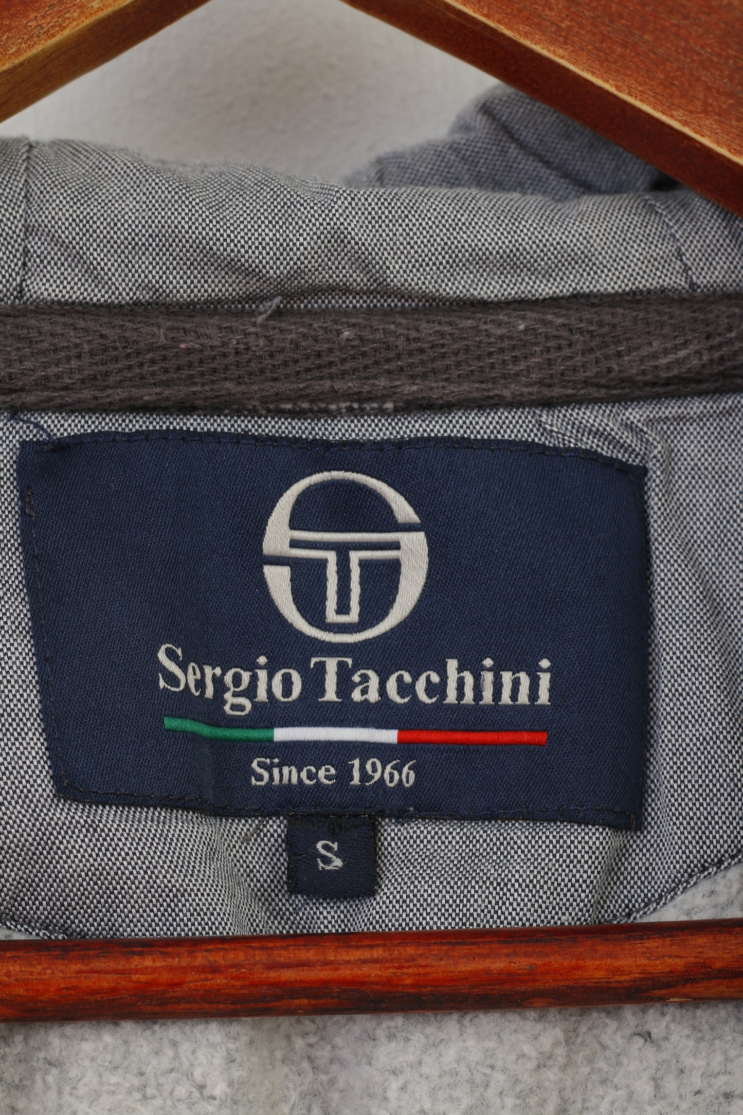 Sergio Tacchini Felpa da uomo grigia con cappuccio in cotone con zip e collo vintage top