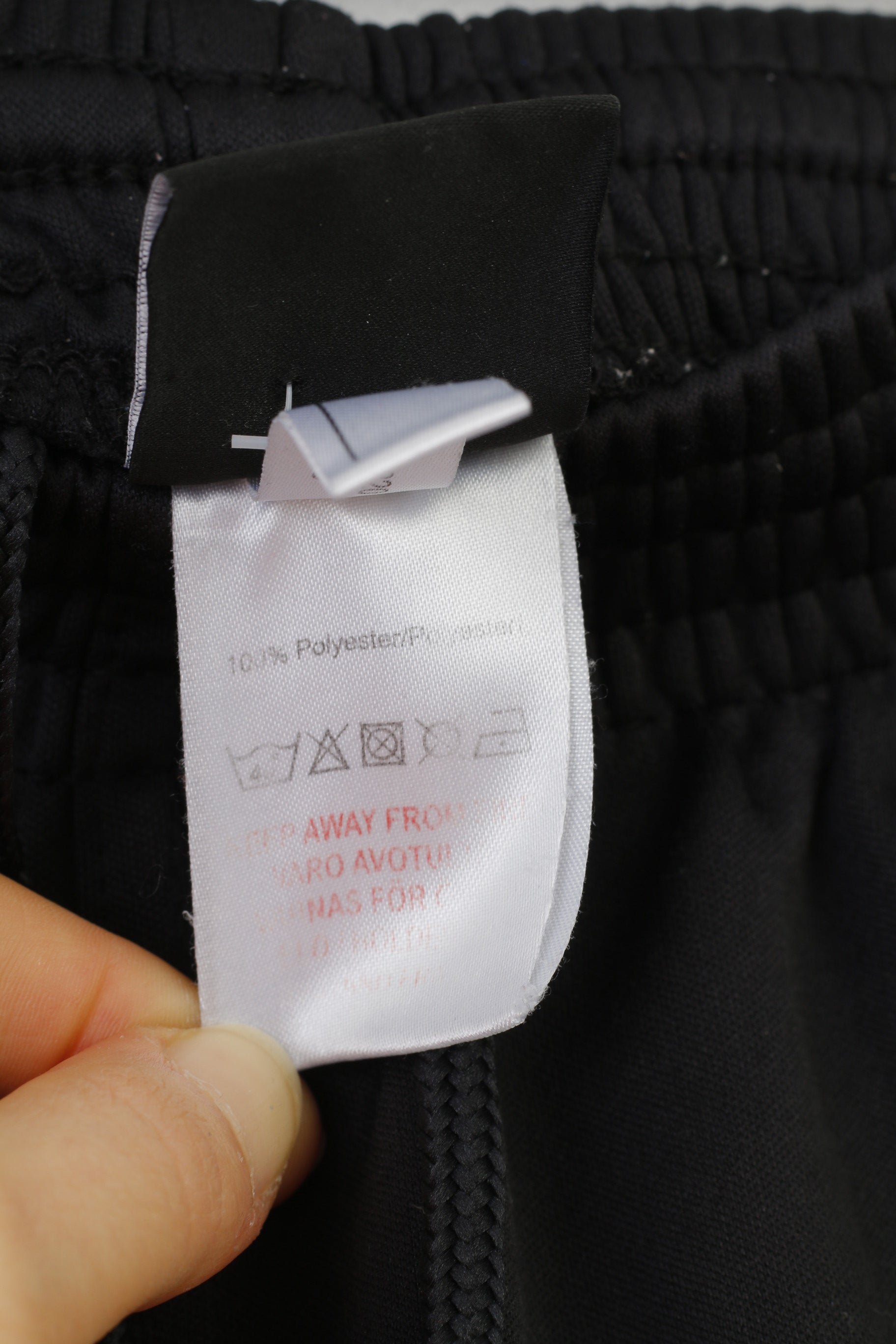 Umbro Pantalon de survêtement pour garçon S 10 ans Noir Sports Training Football TUIL Pantalon actif