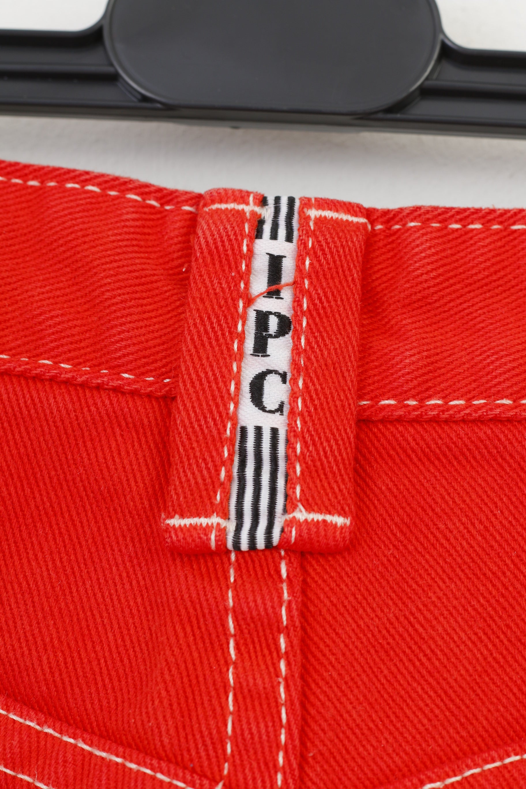 IPC Men 25 Pantalon Rouge Coton Taille Haute Jeans Top