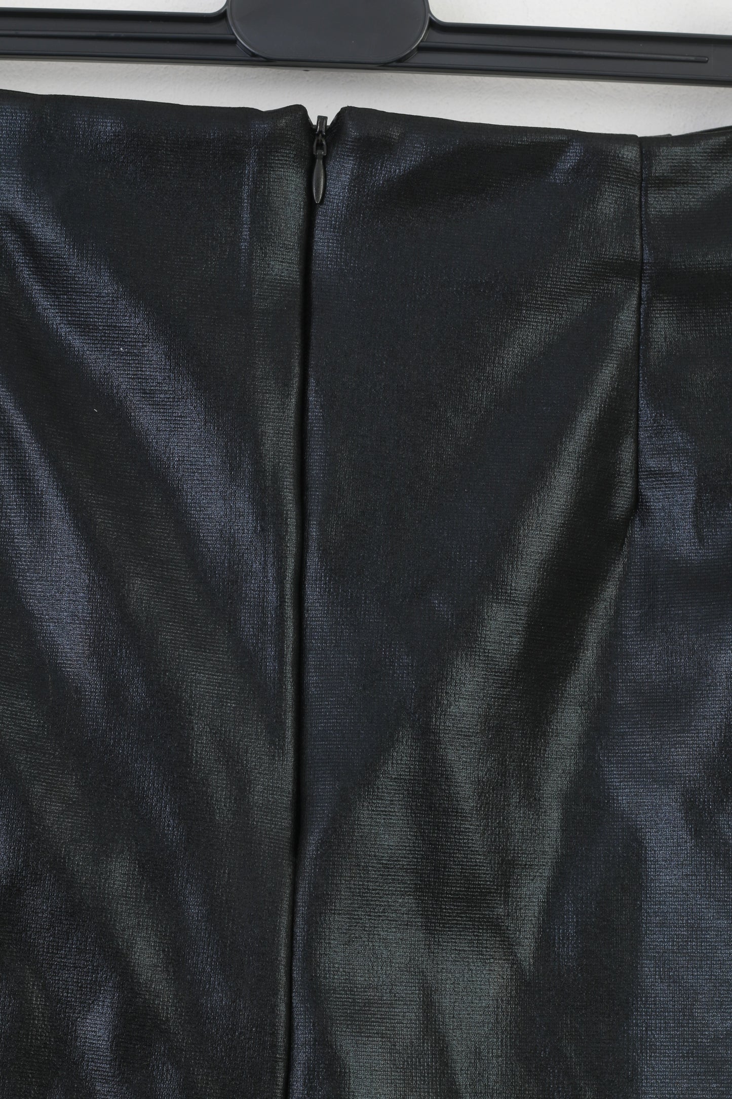 Jupe mi-longue noire avec fermeture éclair pour femme, vêtements de tous les jours, haut brillant