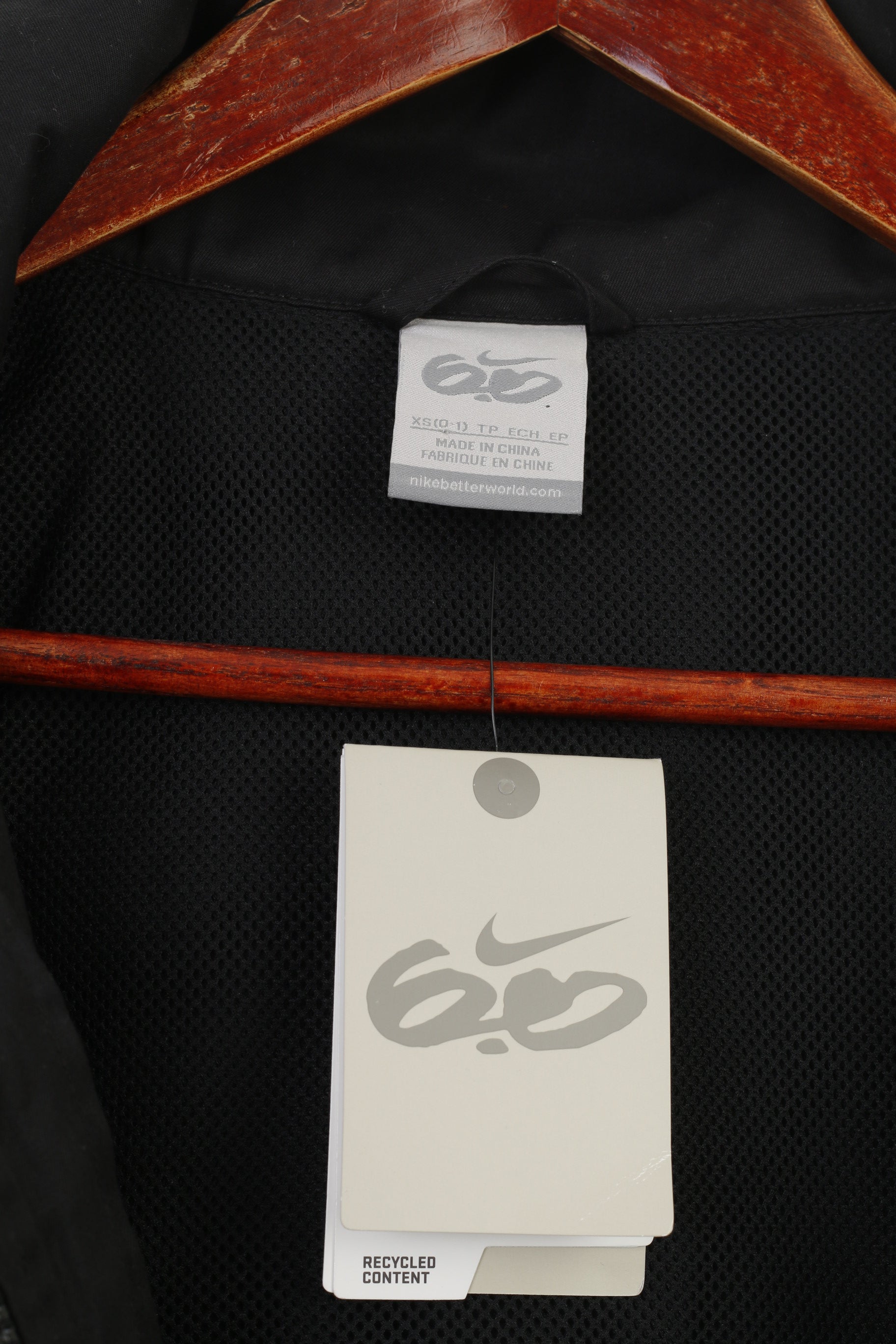 NEW Nike Woman XS Jacket Black Full Double Zipper Cotton Retractable Hood Breathable Top