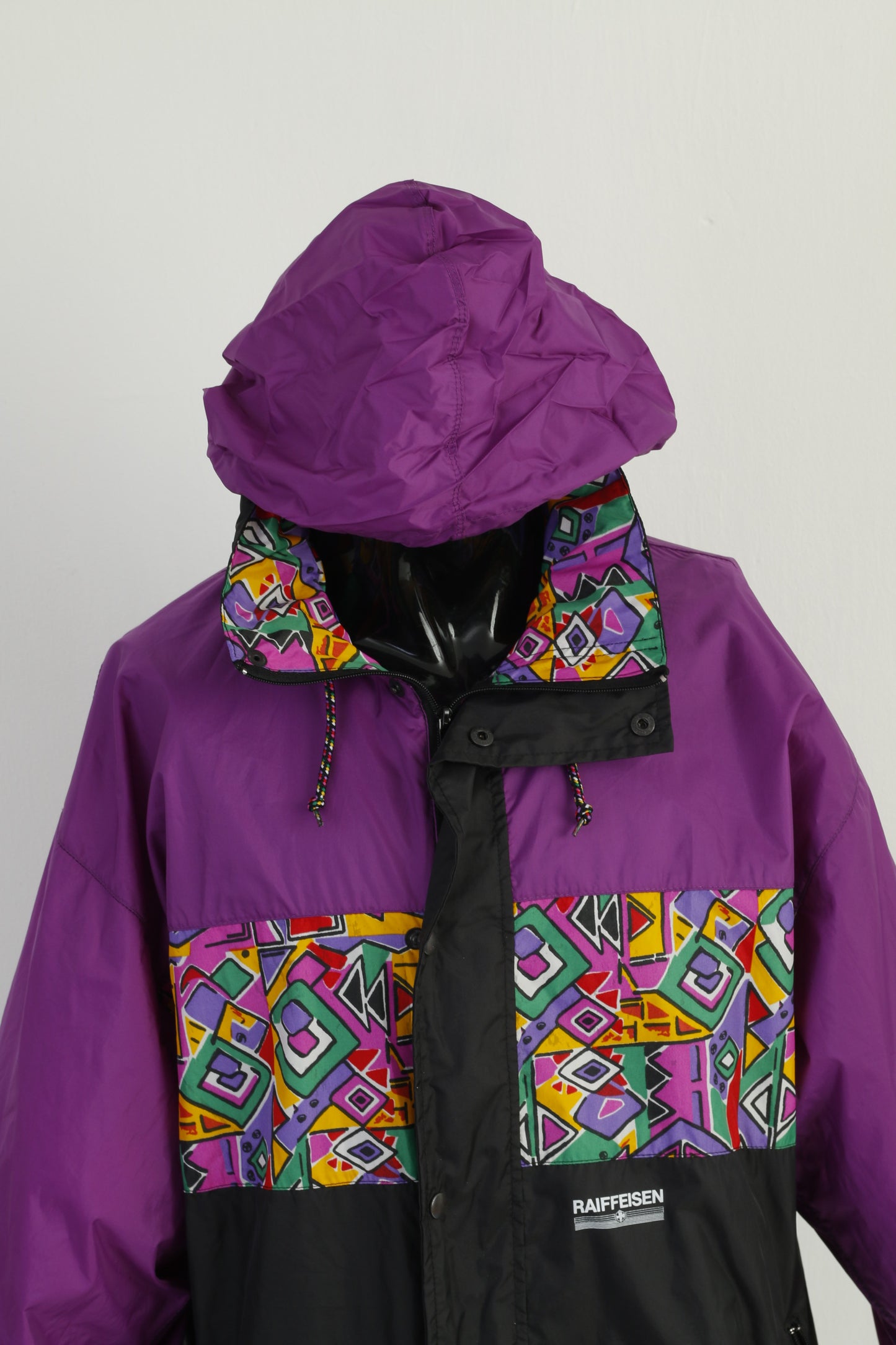 🔥 Retro 90s Reifeisen Color-Block Nylon Jacket - Waterproof & Festival Ready - Size M / L 🔥