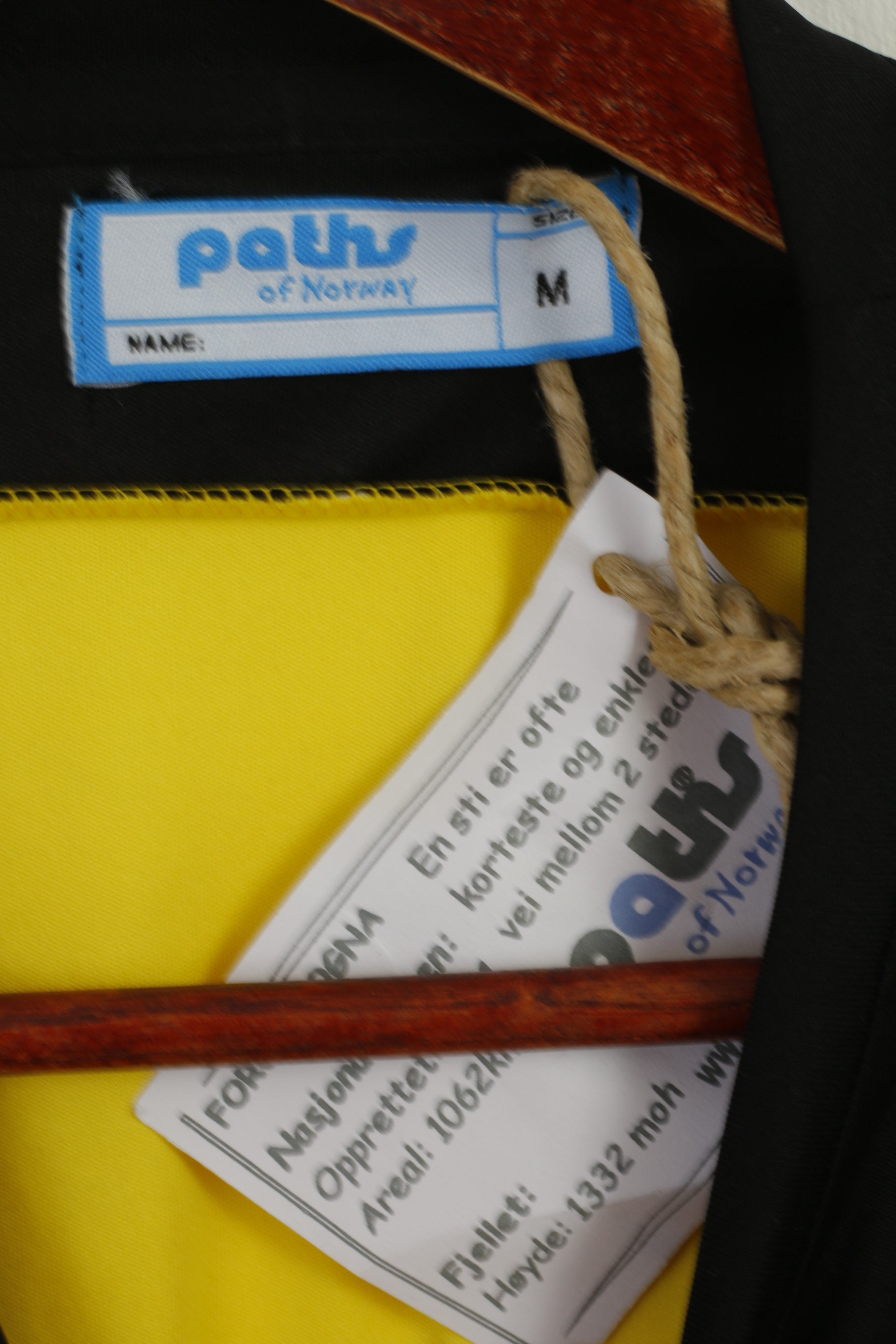 New Paths of Norway Men M Shirt Yellow Jersey Sportswear Top