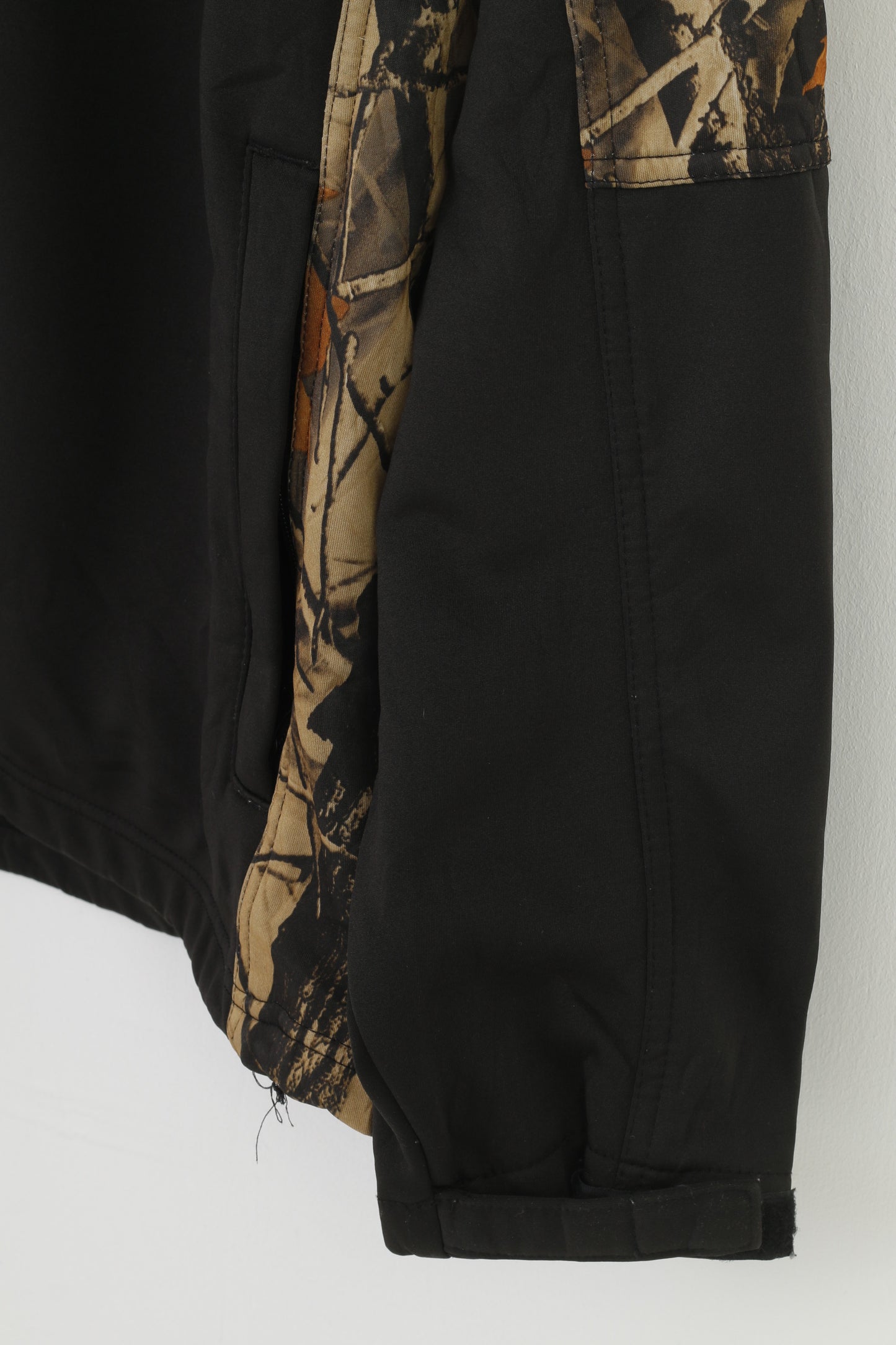 Marino Bay Man Jacket 2XL  Vintage Fleece Inside Black Full Zipper Forest Print Padded Top