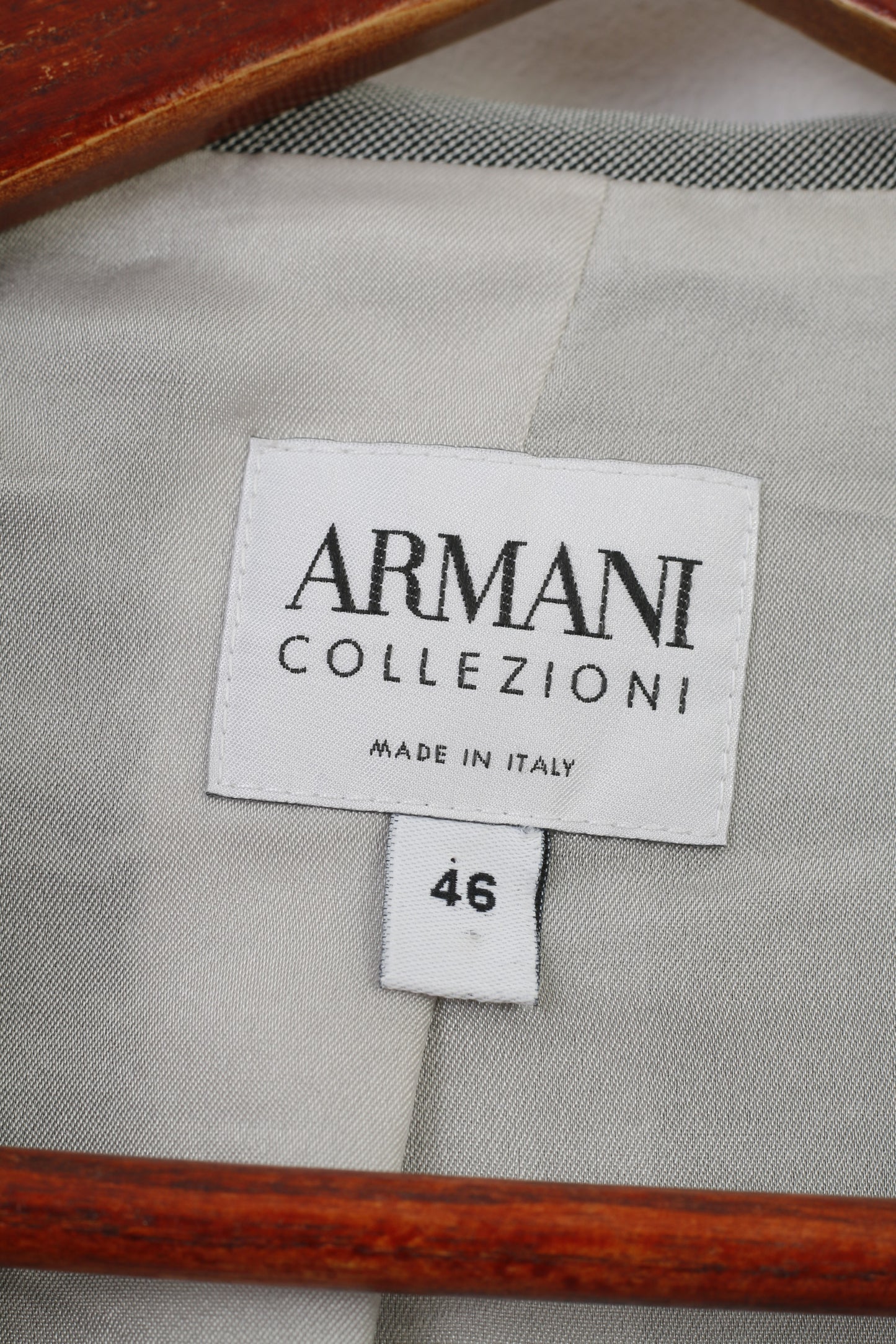 Armani Collezioni Femme 46 M Veste Bas Vintage Épaulettes Boutonnées Gris Haut À Manches Longues