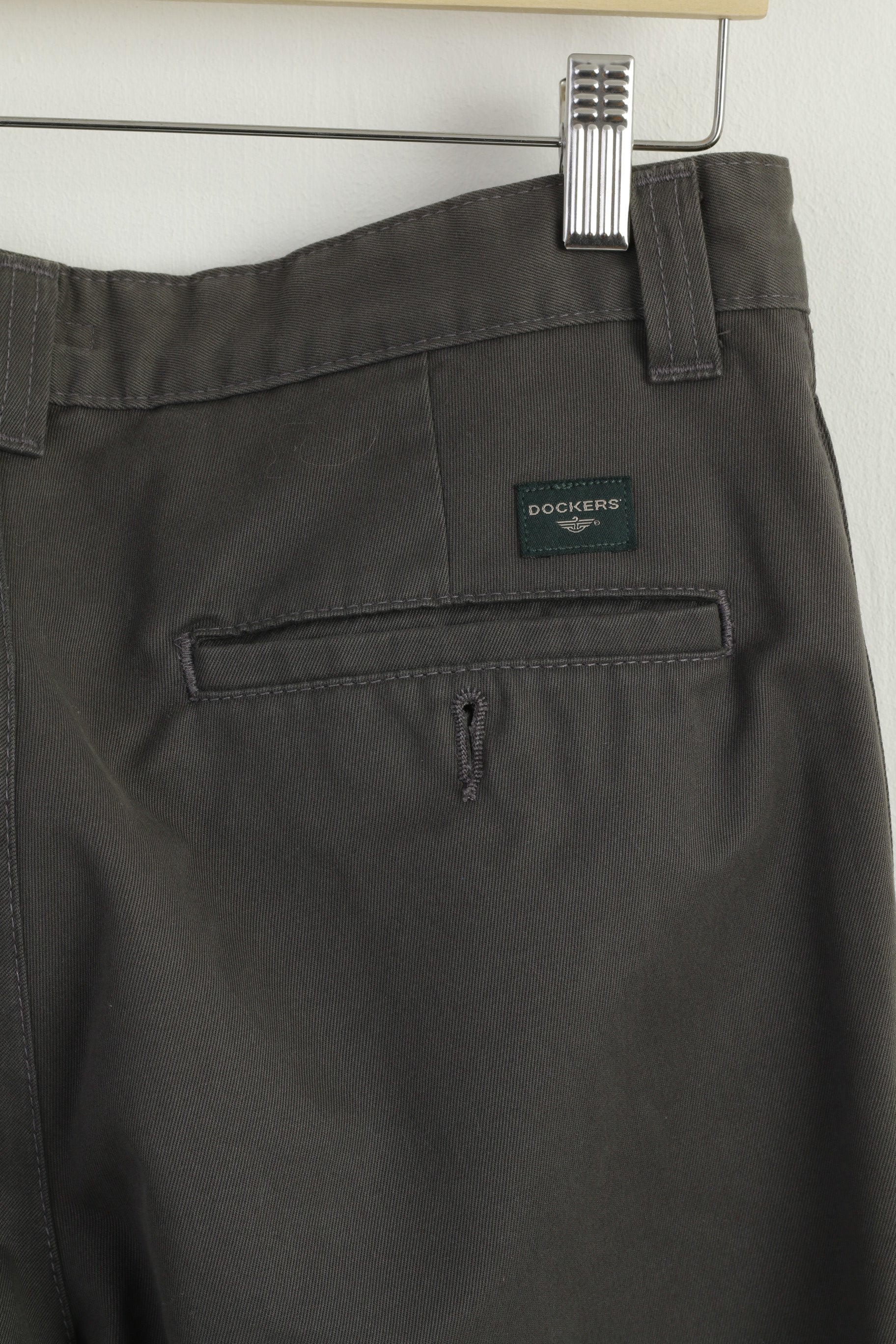 Dockers Khakis Men 32 Trousers Gray 100% Cotton Classic Straight Pants
