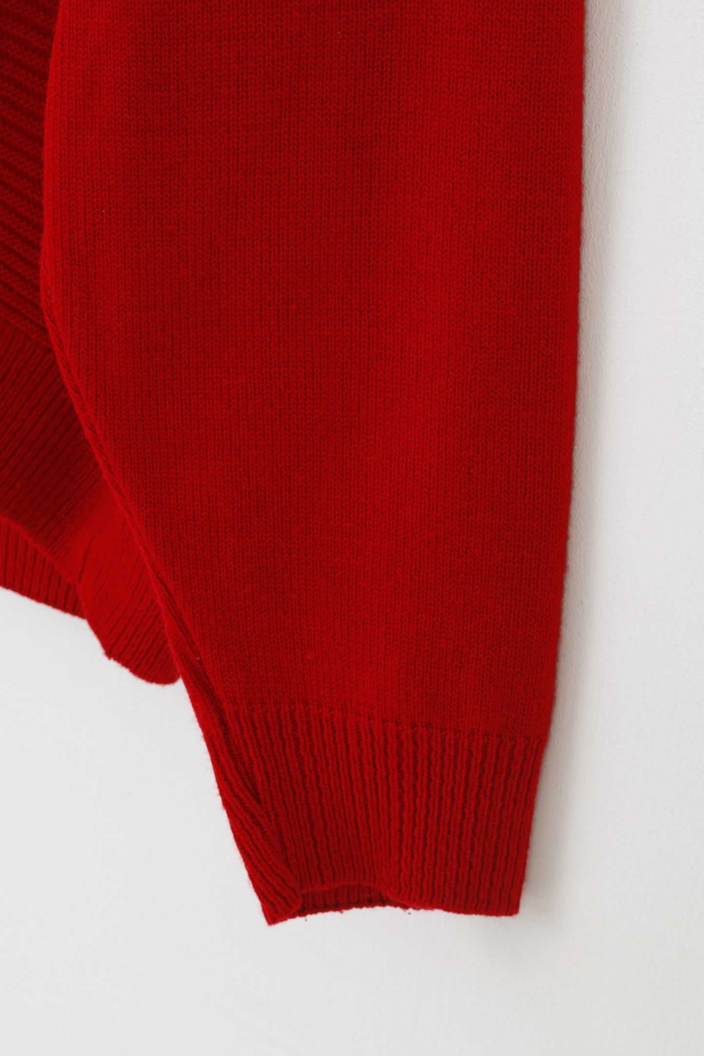Lacoste Men XL (L) Jumper Red Cotton Vintage  V Neck Classic Retro Sweater