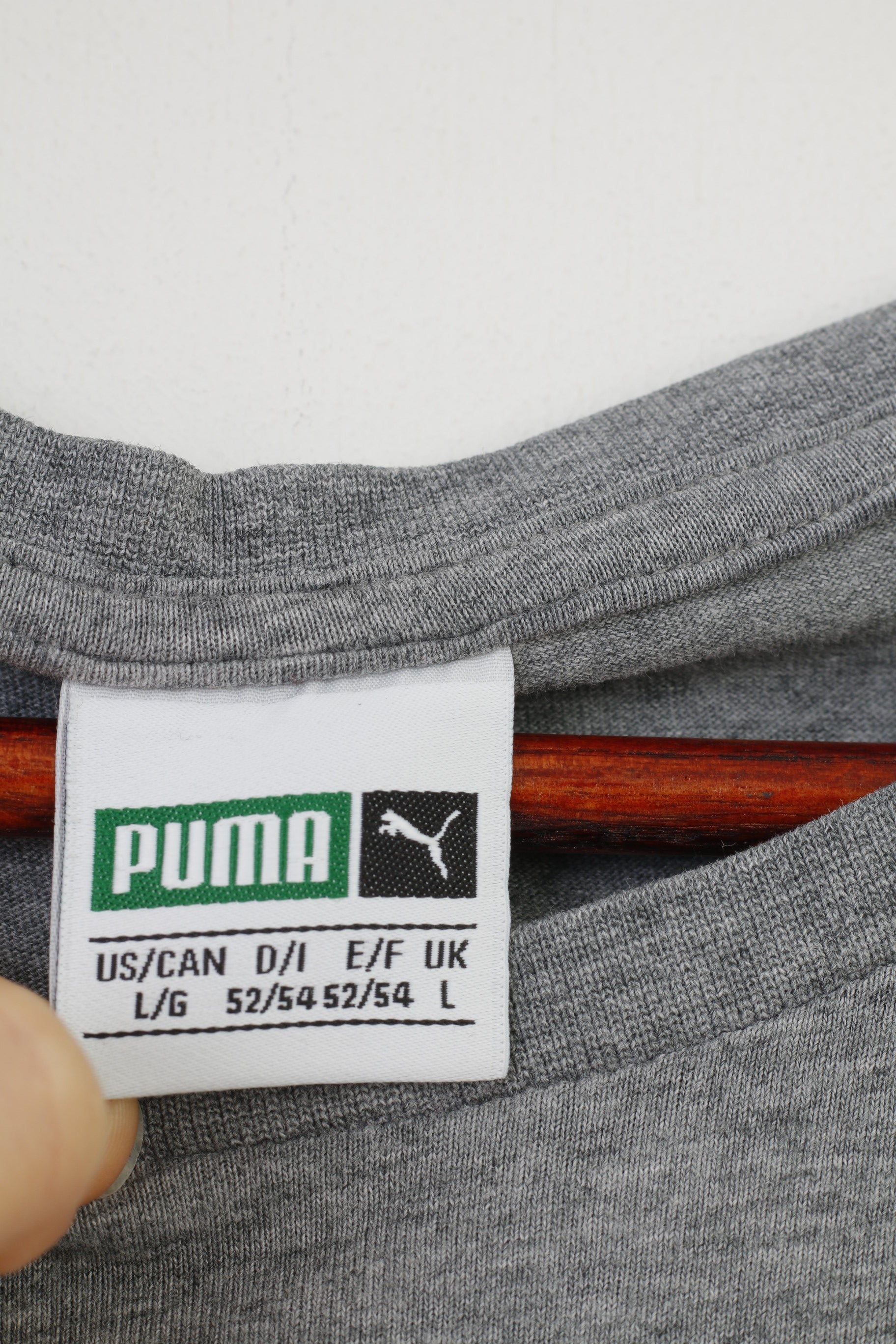 T-shirt Puma da uomo L. Top girocollo sportivo in cotone grigio con grafica grafica