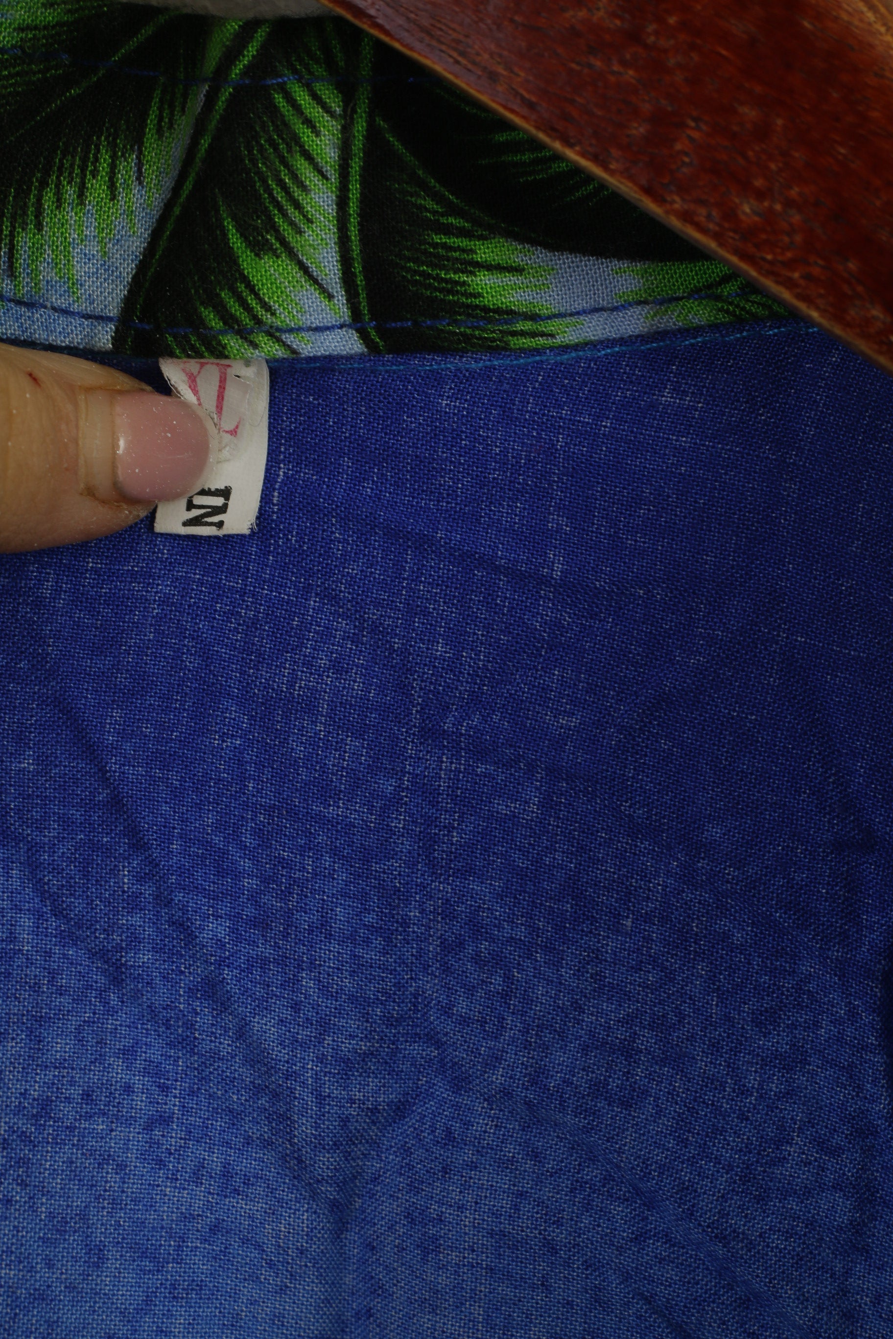 Hawaii Men XL (M) Casual Shirt Blue Summer Graphic Palms Thailand Top