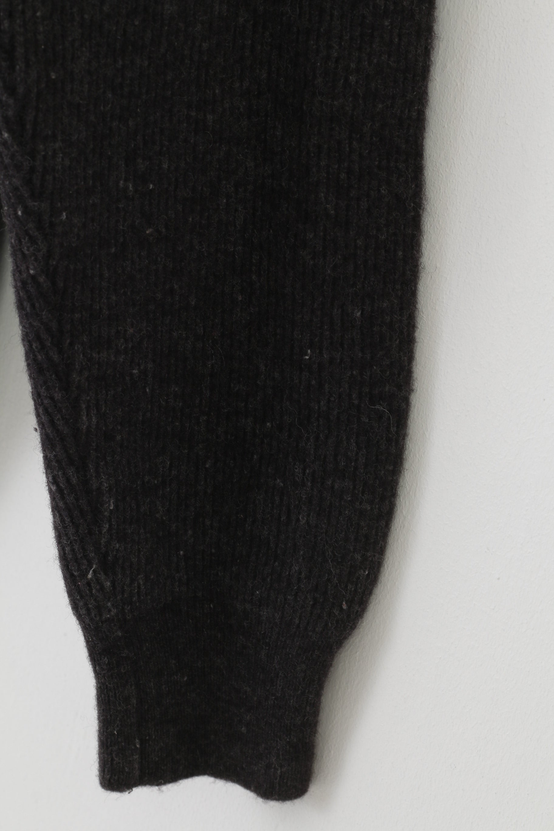 Armani Jeans Men S Jumper Charcoal Made in Italy 1981 V Neck Winter Top