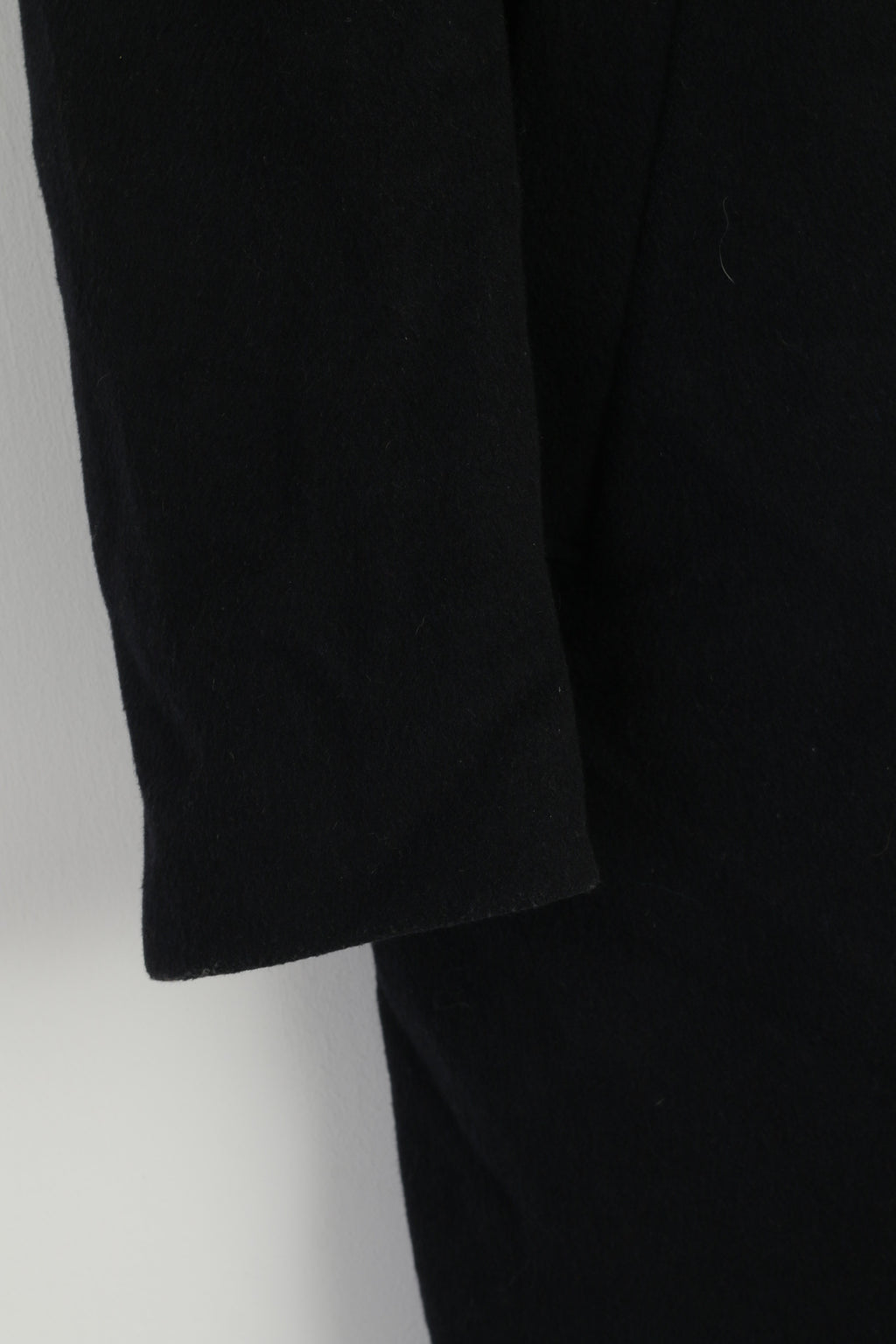Burton Men M Coat Black Wool Cashmere Blend Vintage Made in Hungary Classic Top