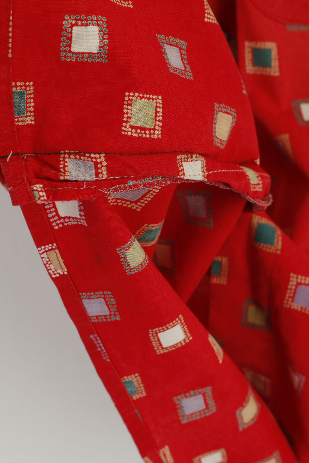 Jean Jaunbert Men XL (L) Casual Shirt Red Cotton Vintage Cubes Print Retro Top