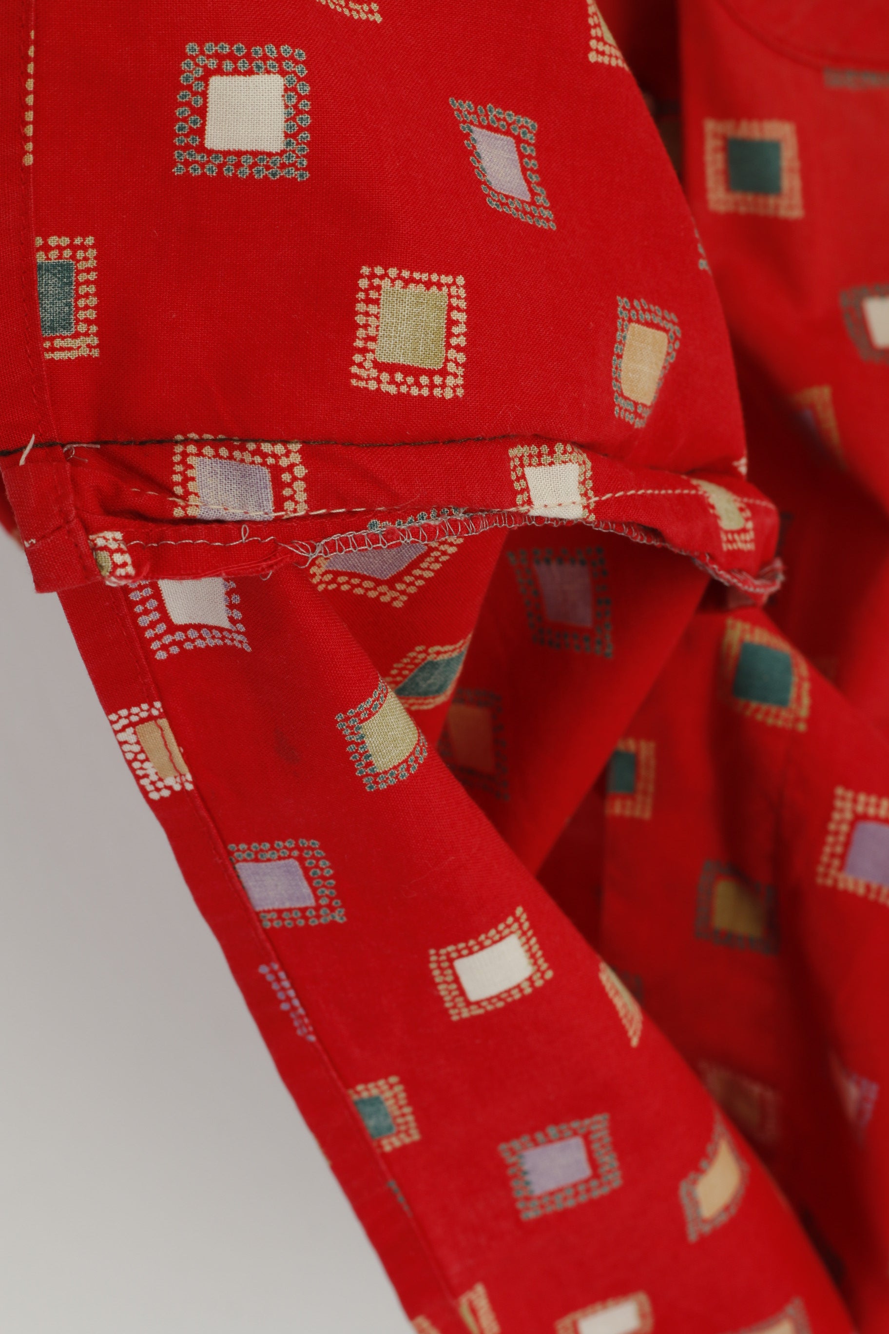 Jean Jaunbert Men XL (L) Casual Shirt Red Cotton Vintage Cubes Print Retro Top