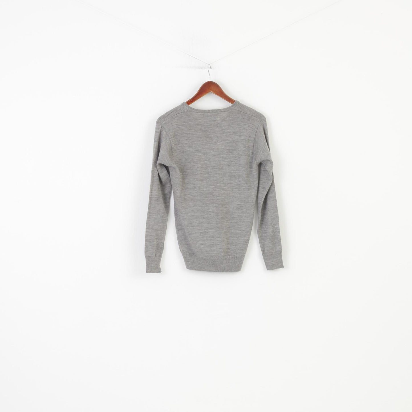 Fred Perry Pull classique en laine gris avec col en V pour homme