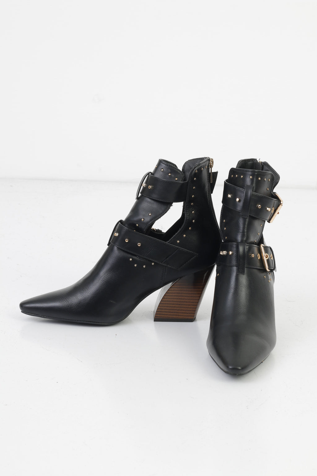 Truffle Collection Woman 40 Heeled Booties Black Buckles Back Zipper Shiny Leather Shoes