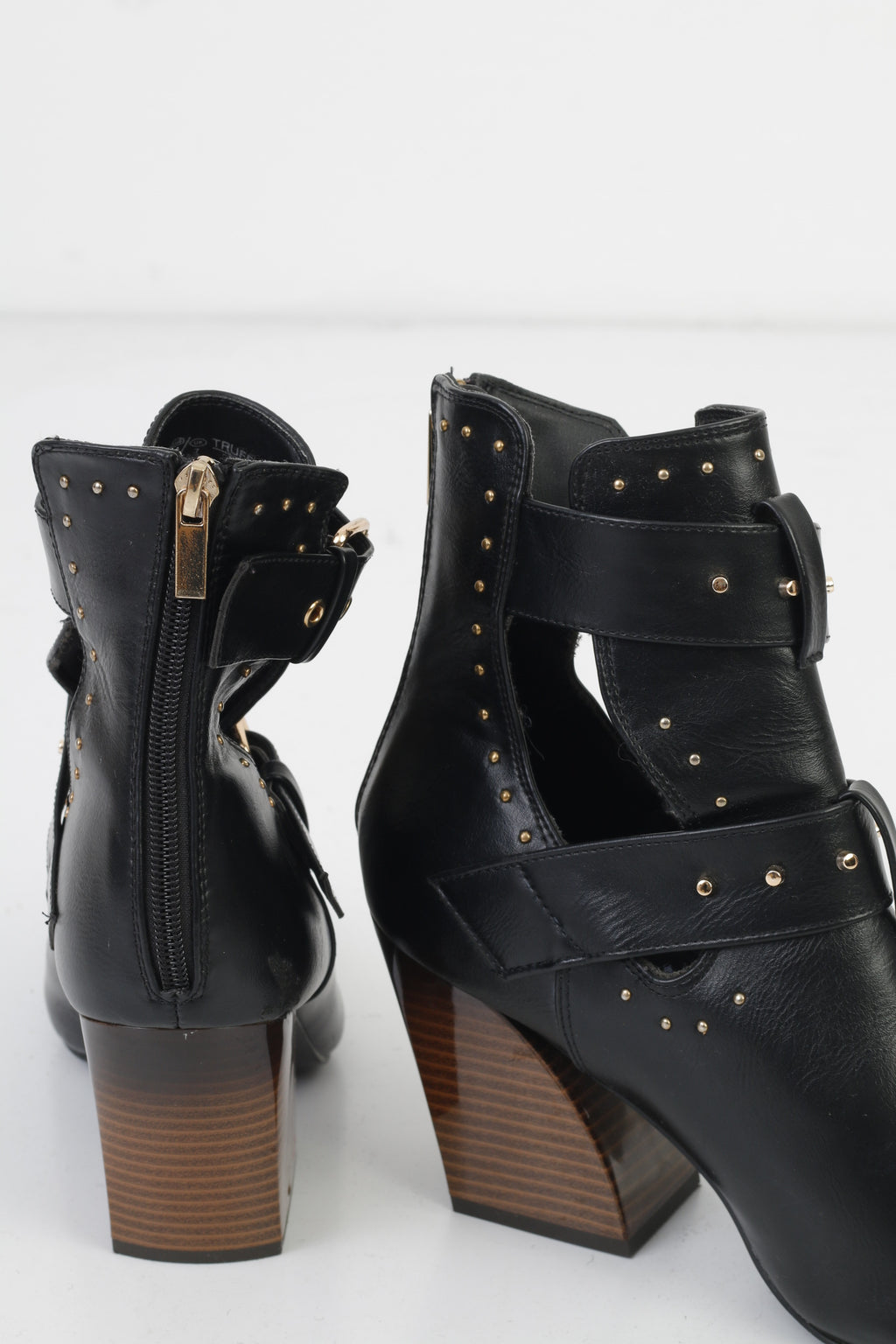 Truffle Collection Woman 40 Heeled Booties Black Buckles Back Zipper Shiny Leather Shoes
