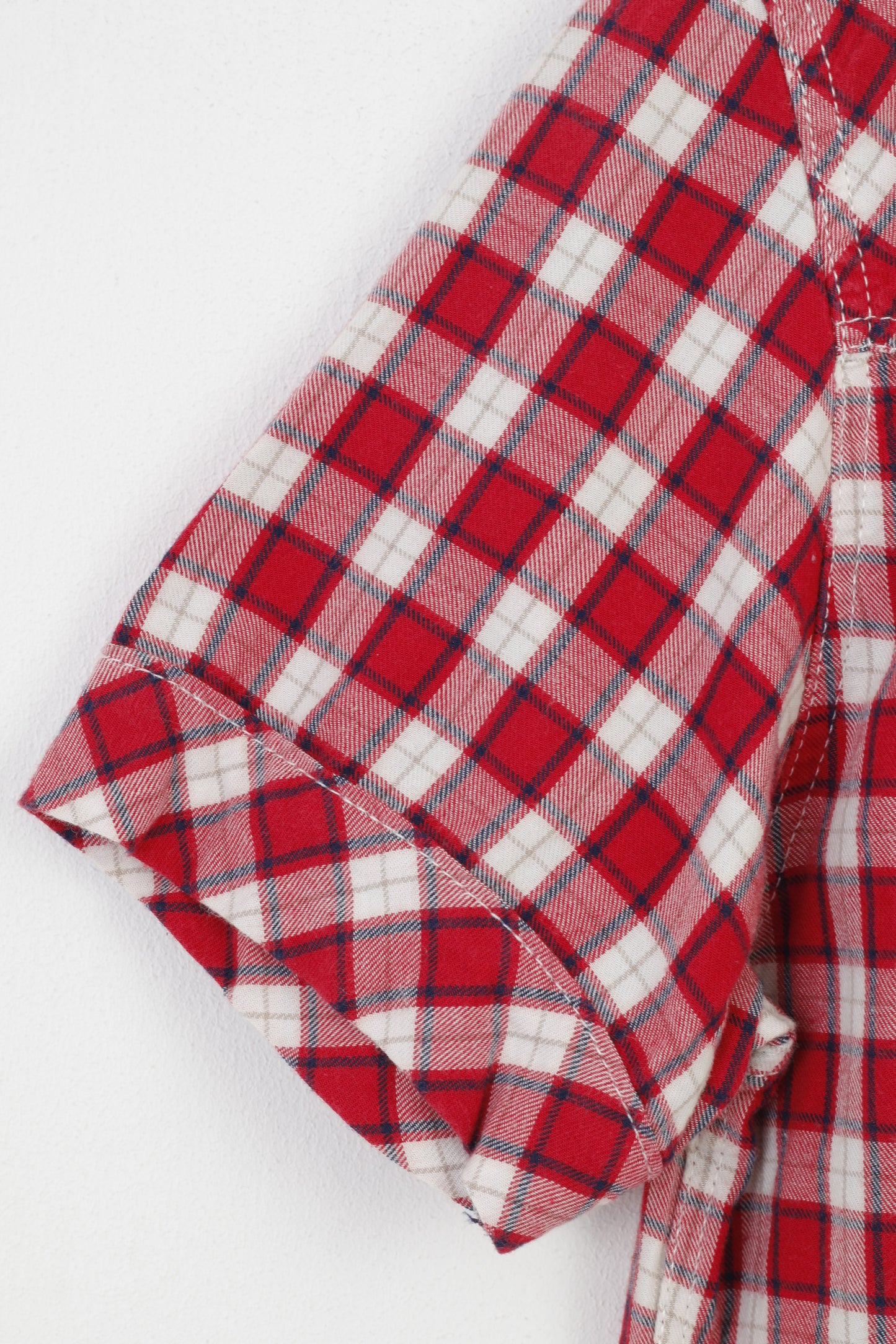 Levi's Men S Casual Shirt Red Checkered Snap Bottoms Cotton Short Sleeve Top