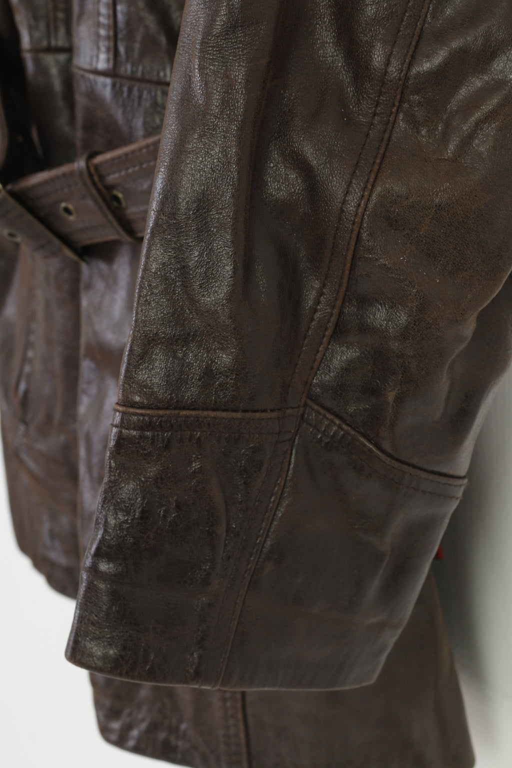 Saki Woman 38 M  Leather Jacket Dark Brown Collar Full Zipper Pockets  Vintage Belt  Top