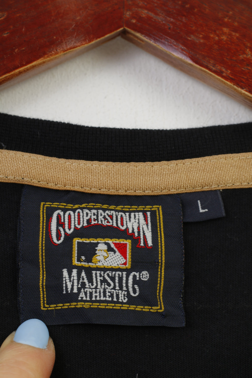 Cooperstown Men L T-Shirt Black Cotton Gold Striped New York Majestic Athletic  Yankees Crew Neck Top