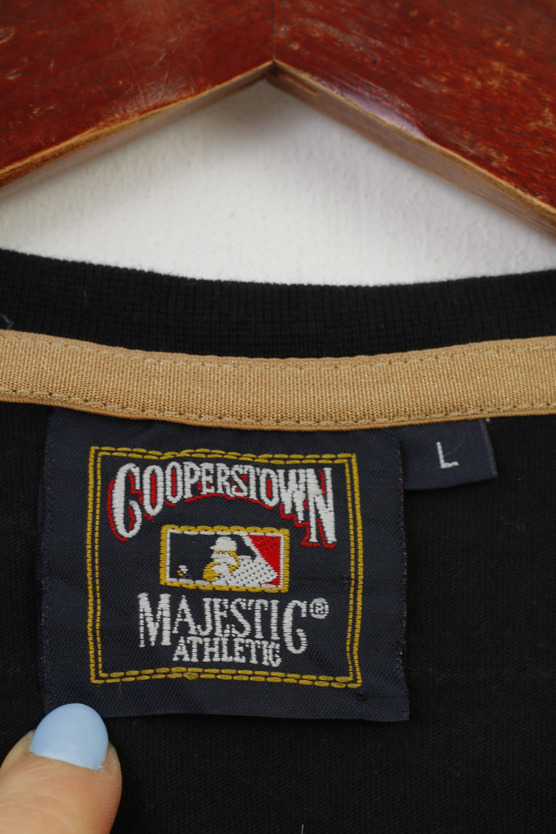 Cooperstown Men L T-Shirt Black Cotton Gold Striped New York Majestic Athletic  Yankees Crew Neck Top