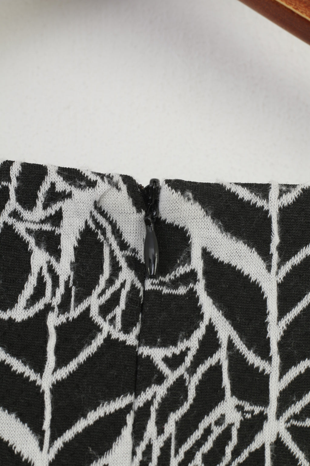 Armani Jeans Woman 42 M Dress Black Flower Print Long Sleeve Back Zipper Crew Neck Cotton