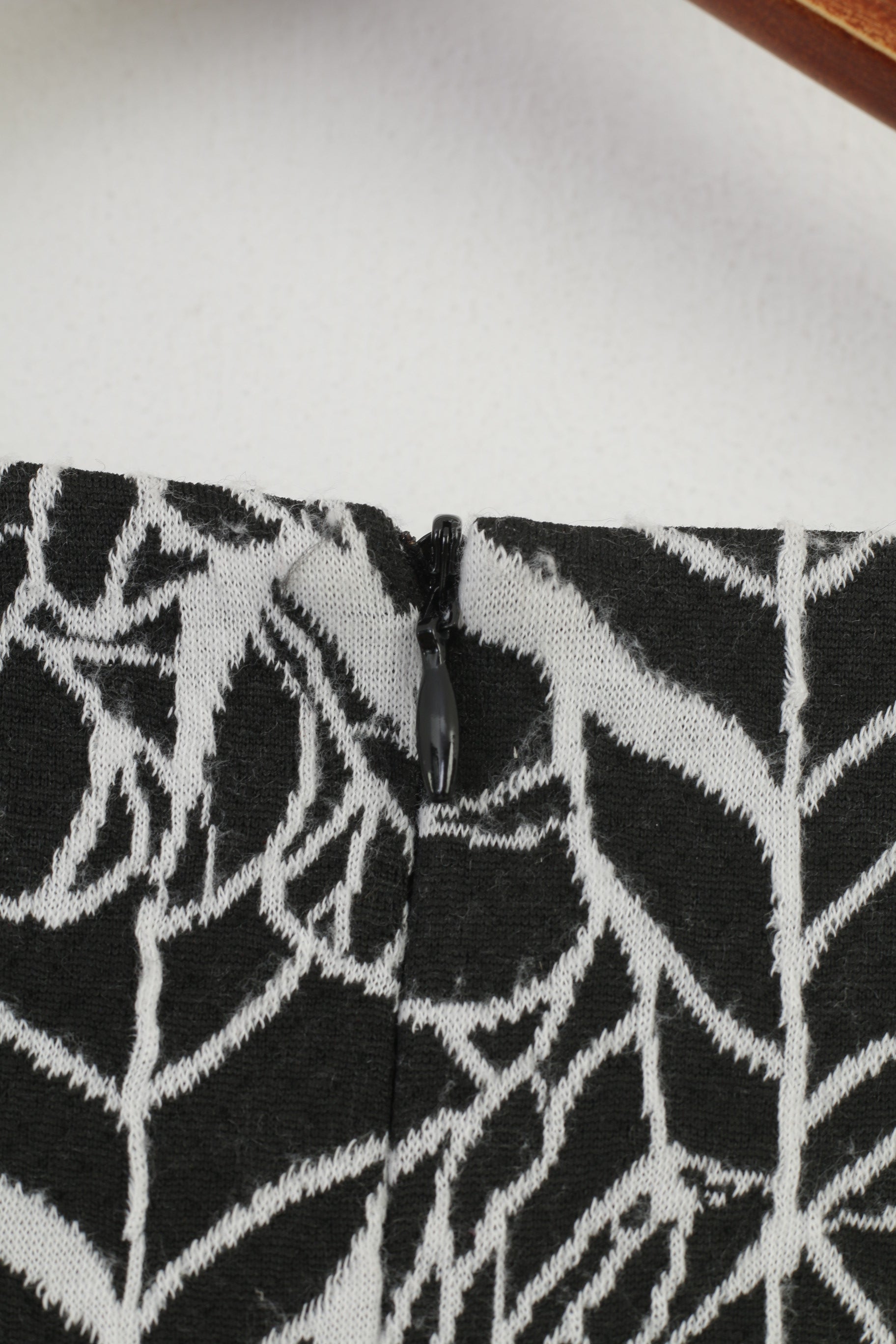 Armani Jeans Woman 42 M Dress Black Flower Print Long Sleeve Back Zipper Crew Neck Cotton