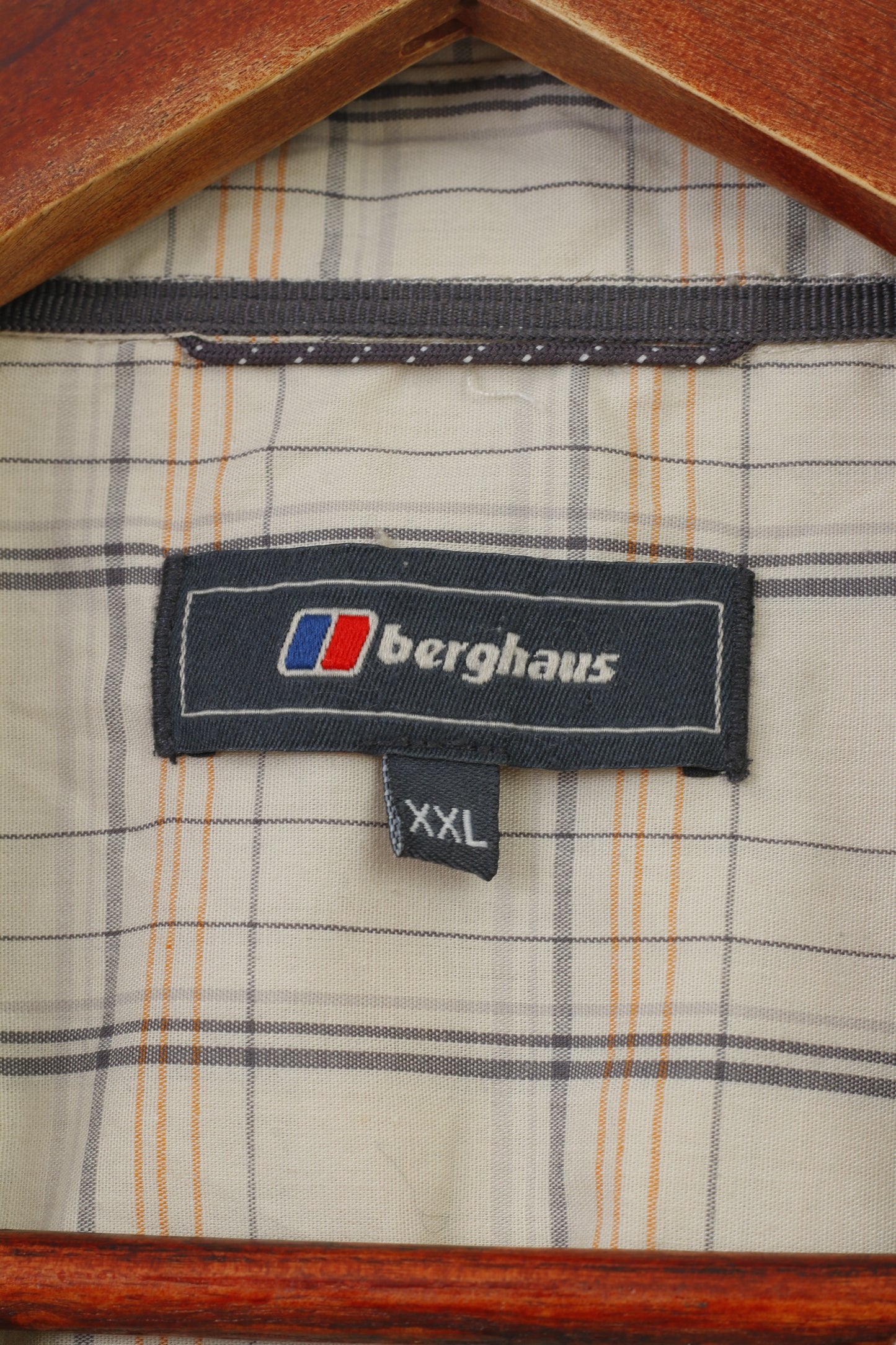 Berghaus Men XXL Casual Shirt Checkered Beige Short Sleeve Collar Classic Top