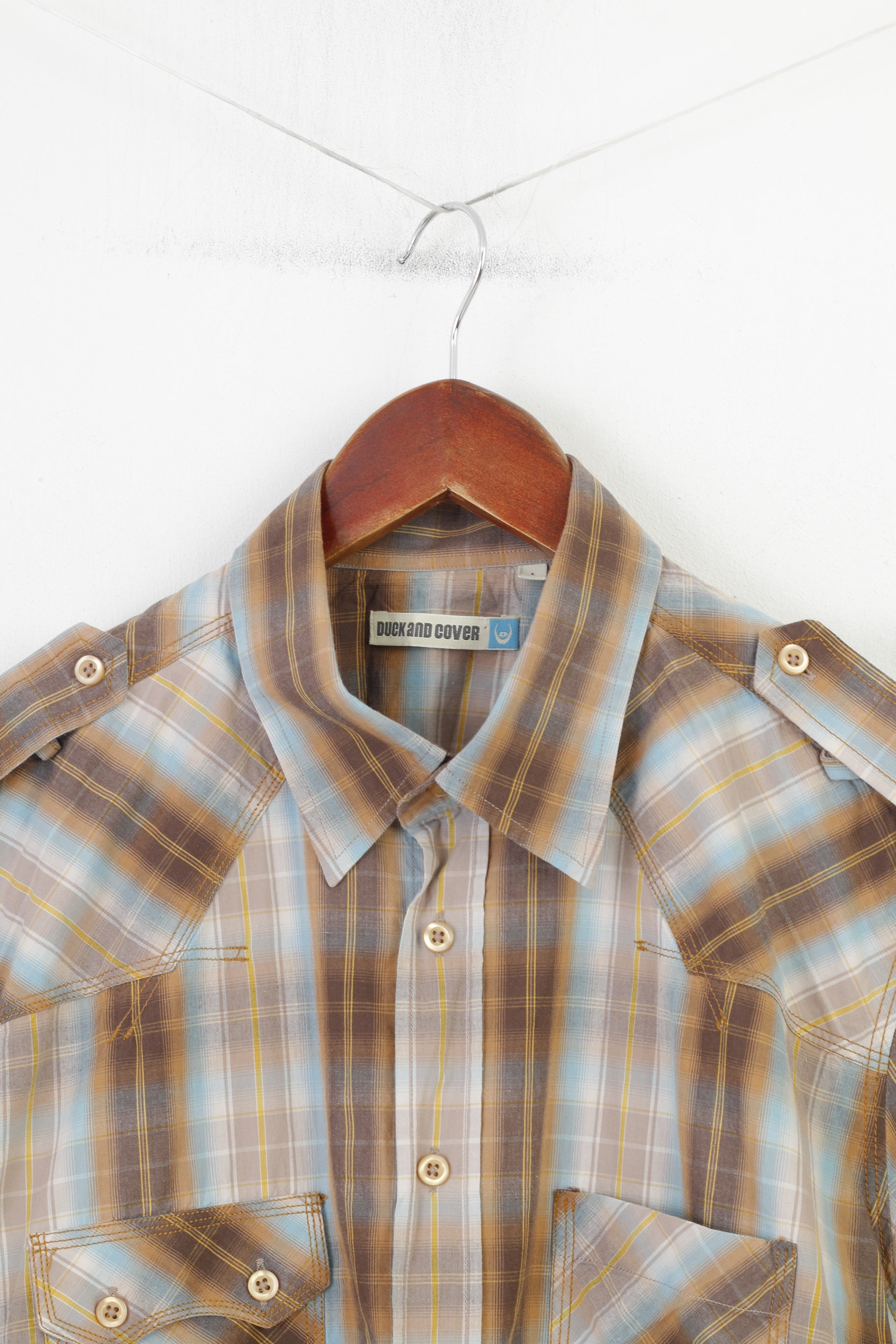 Duck and Cover Men L Casual Shirt Checkered Brown Short Sleeve Cotton Collar Classic Top