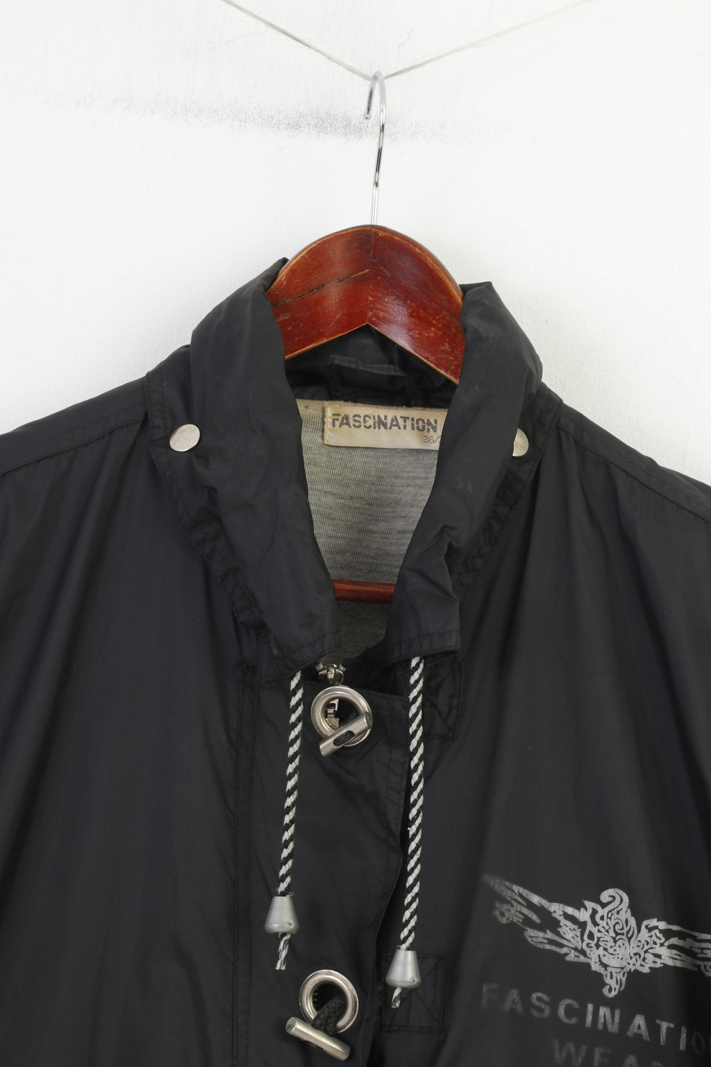 Fascination Women 36 38 XL Giacca nera con cappuccio in nylon impermeabile con cerniera intera vintage 