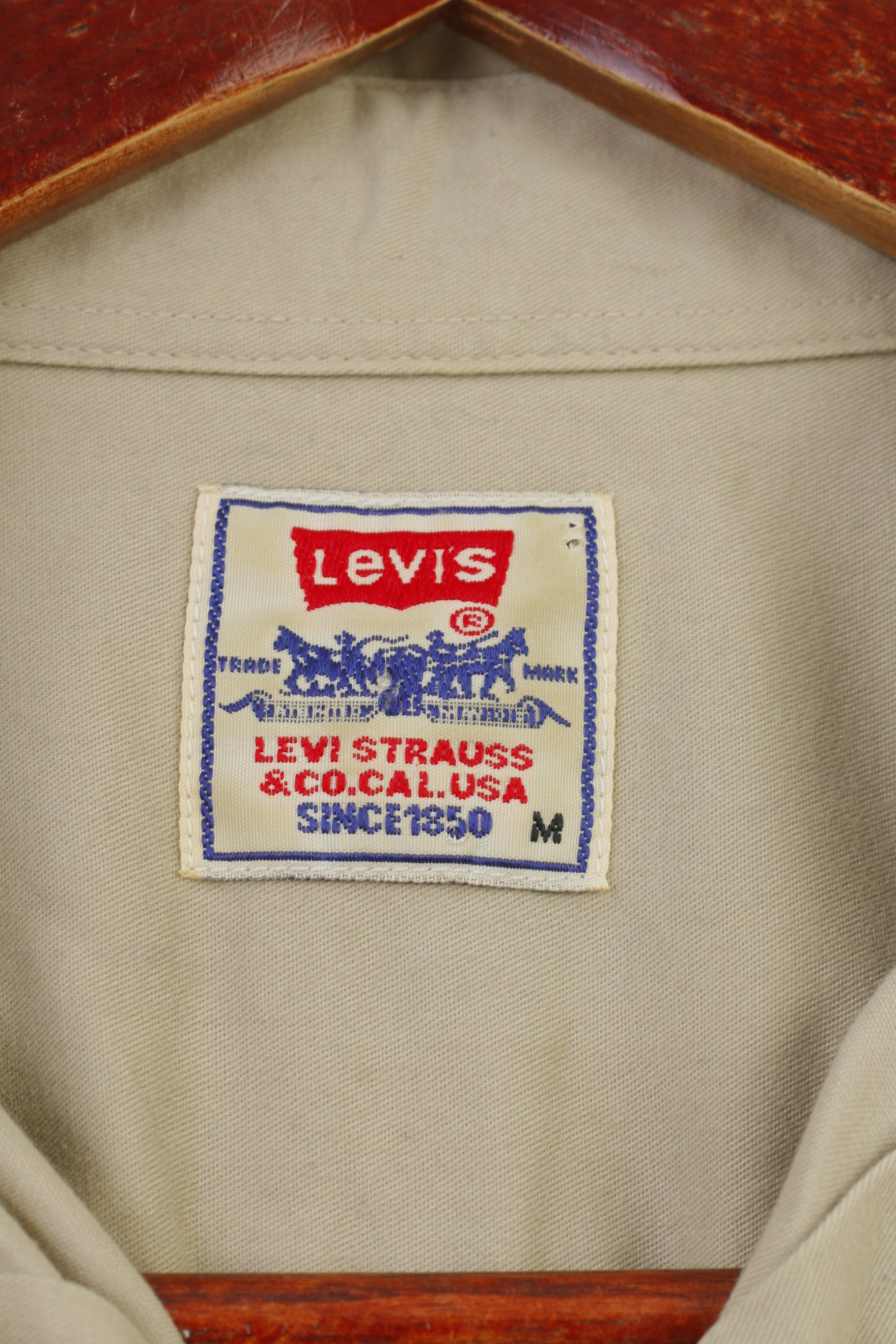 Levi's Men M Casual Shirt Beige Cotton Detailed Buttons Long Sleeve Collar Classic Top
