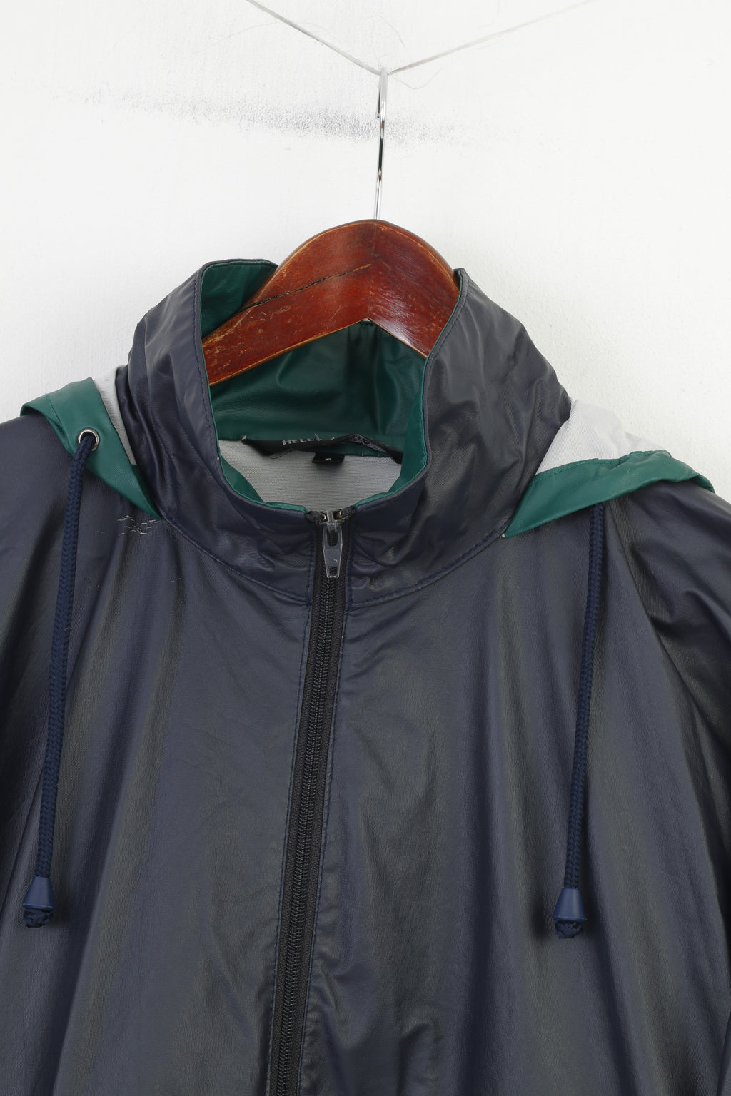 Giacca da uomo Helly Hansen blu scuro vintage lucido in poliuretano con cerniera intera parte superiore impermeabile per esterni