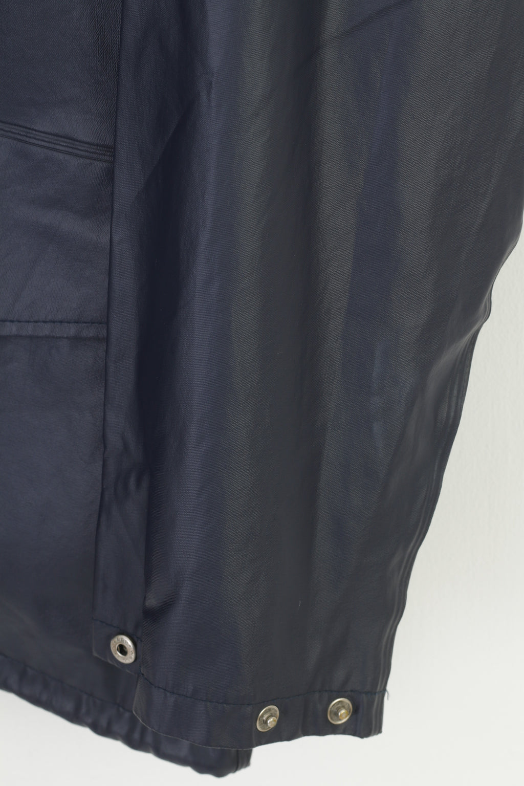 Giacca da uomo Helly Hansen blu scuro vintage lucido in poliuretano con cerniera intera parte superiore impermeabile per esterni