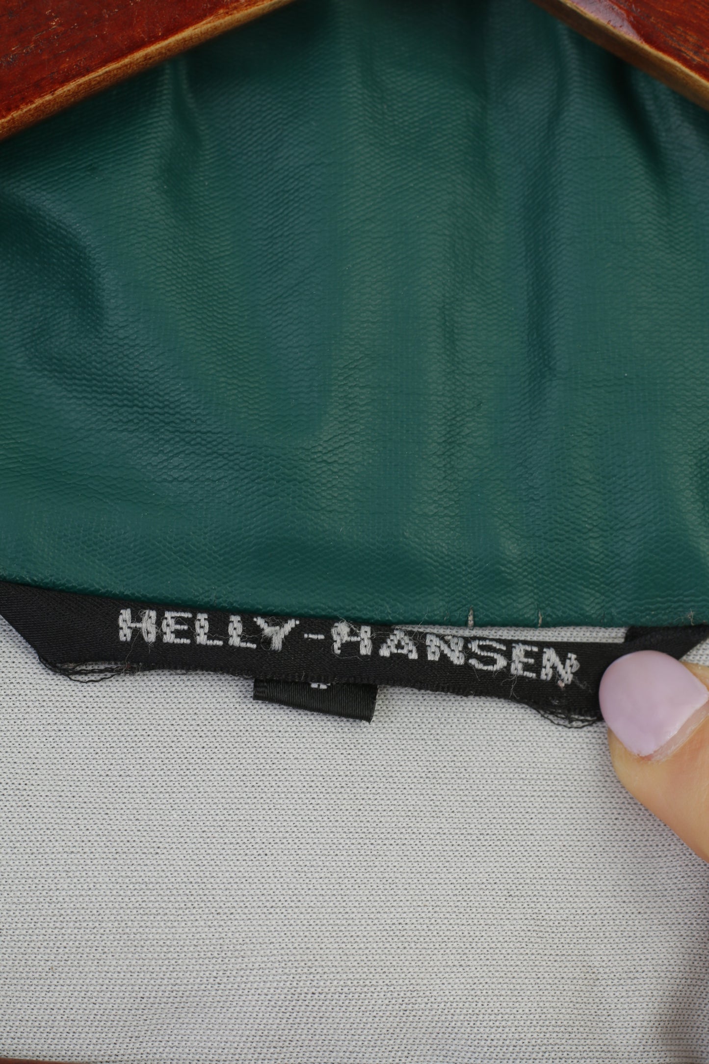 Giacca da uomo Helly Hansen blu scuro vintage lucido in poliuretano con cerniera intera parte superiore impermeabile per esterni