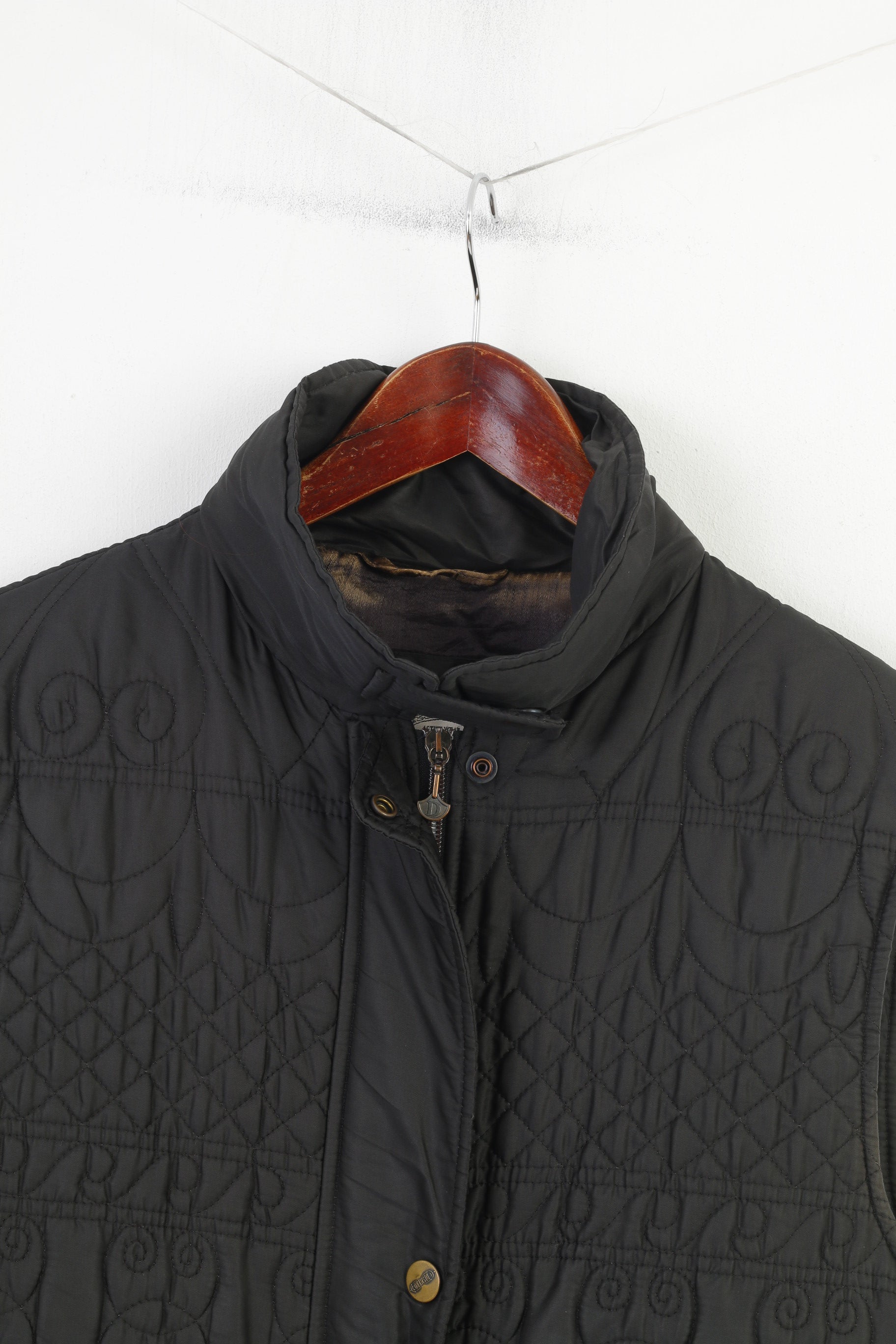 DISMERO Women S Vest Bodywarmer Waistcoast Black Sleeveless Full Zipper Vintage Sportswear Top